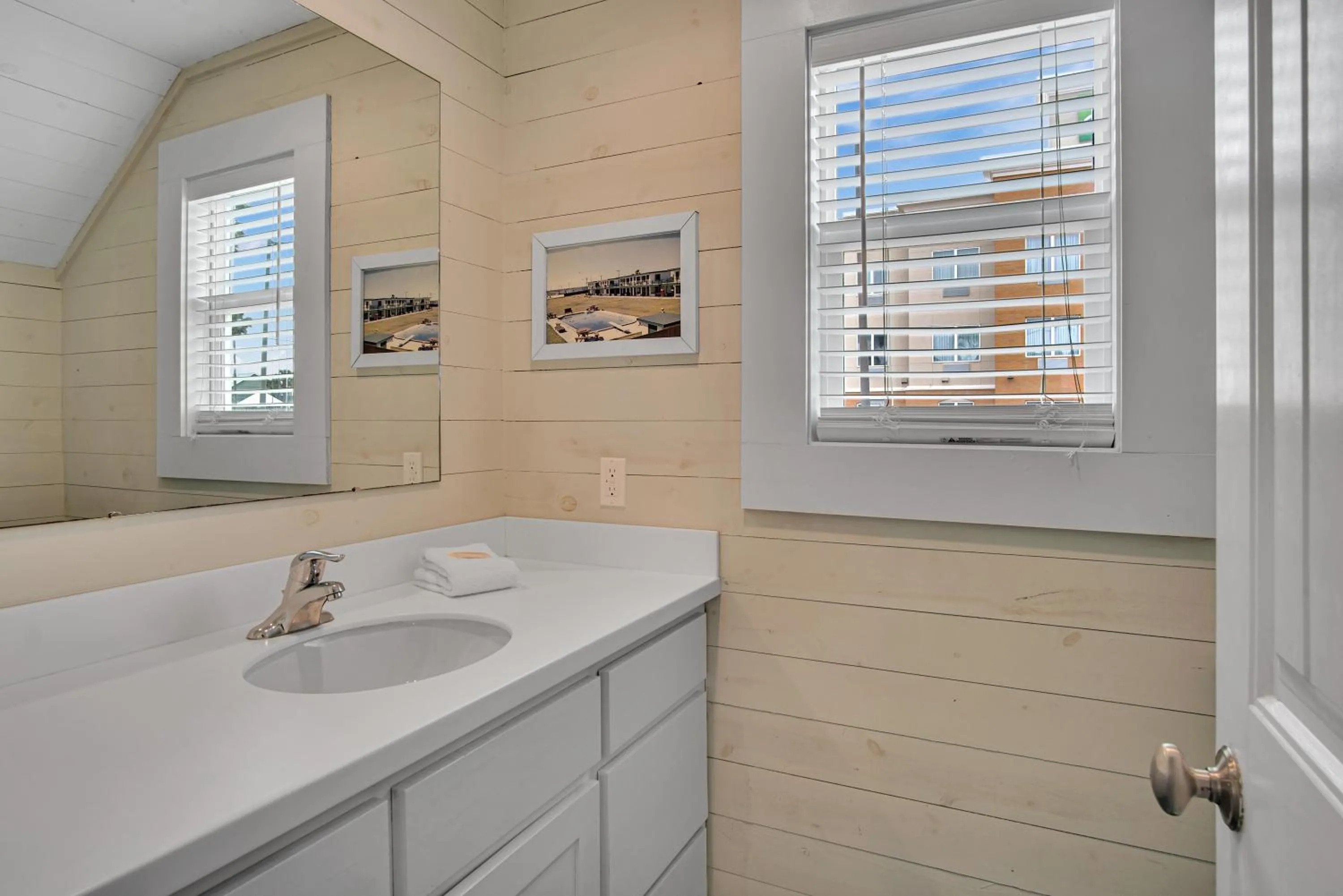 Property building in Beach Club 3