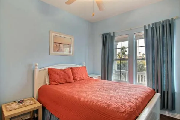 Bed in Coconut Charlies