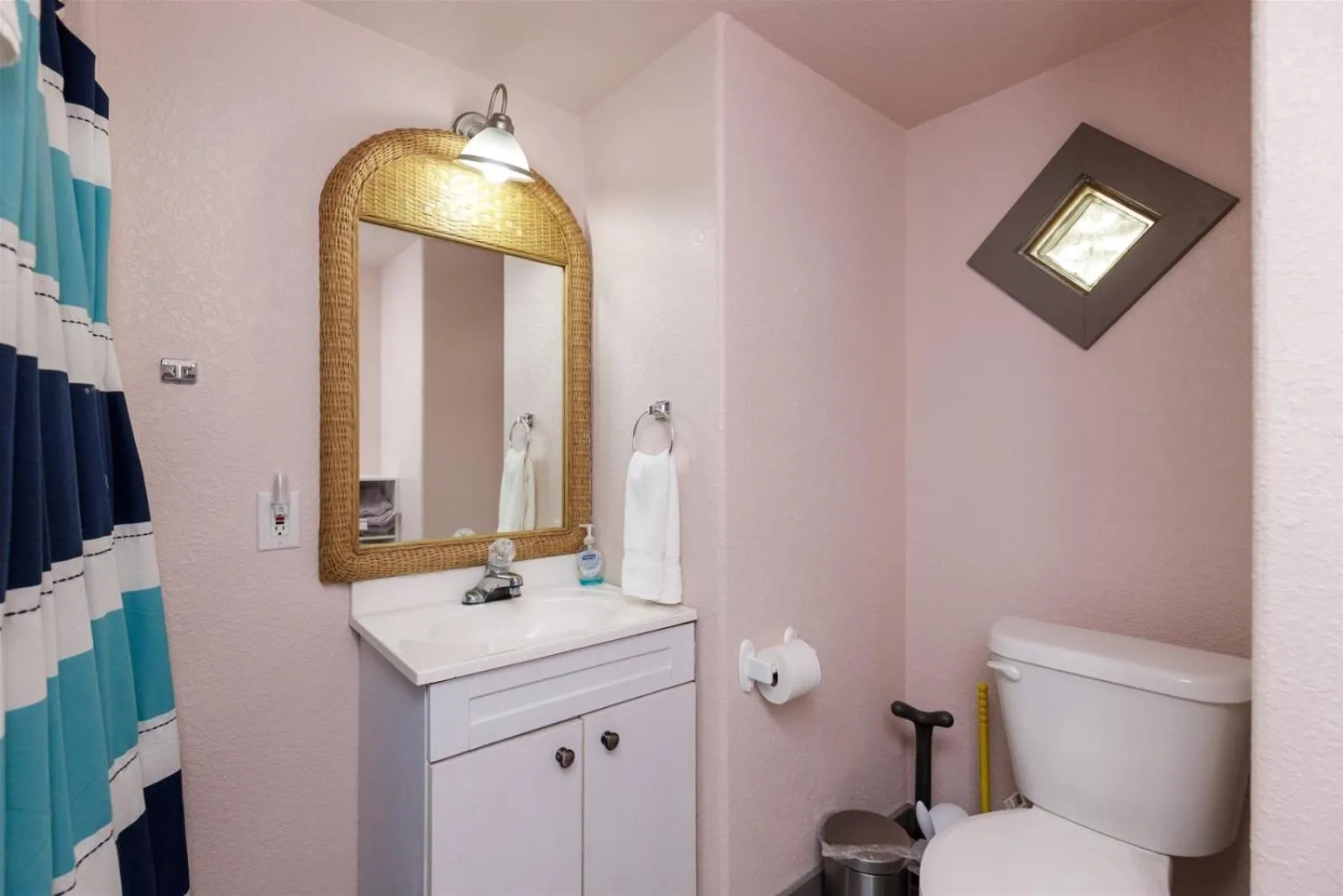 Property building in Casa - Copano