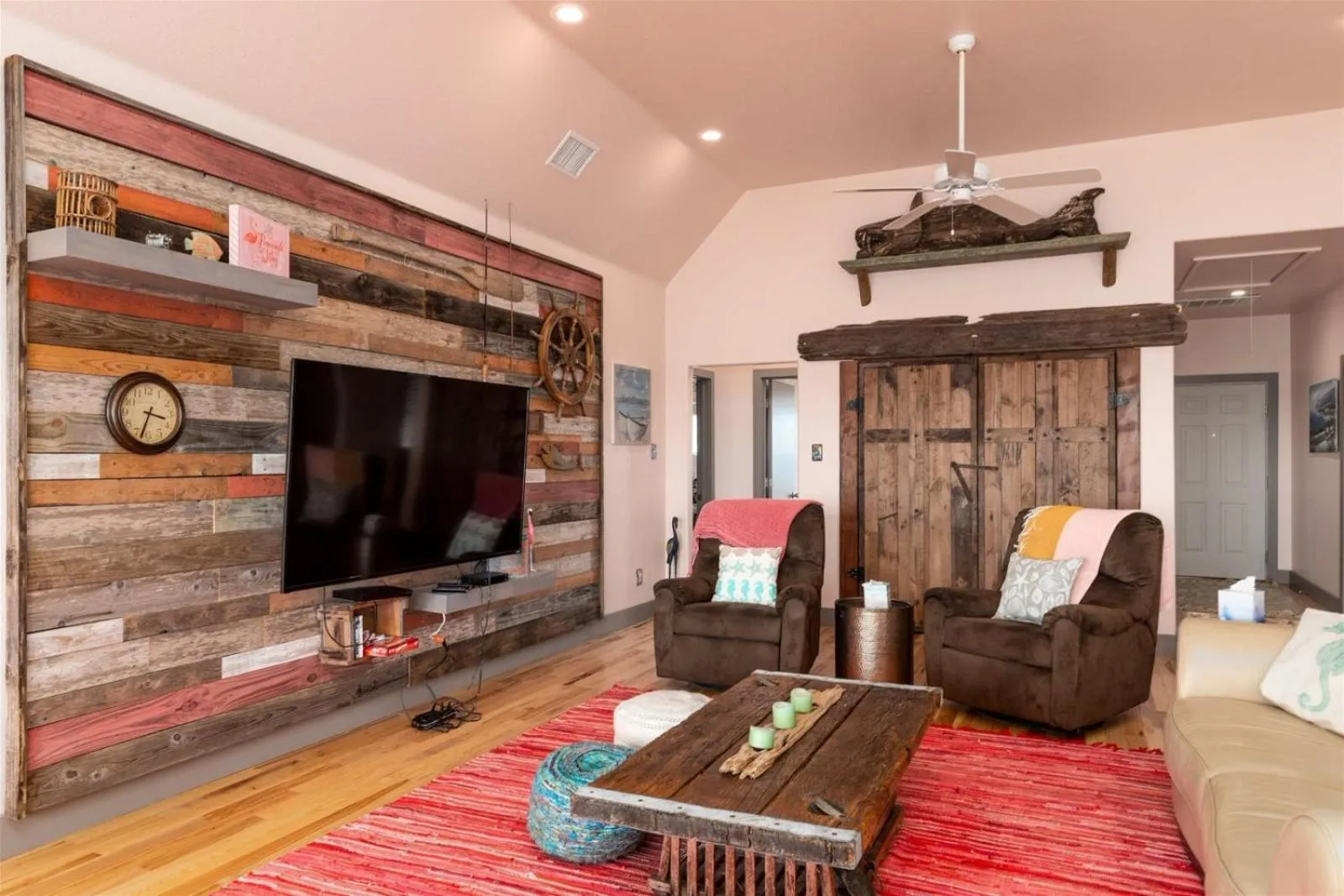 Property building in Casa - Copano