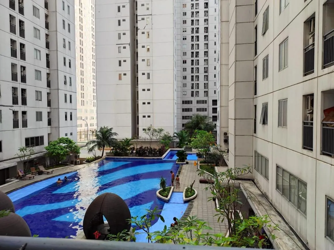 RedLiving Apartemen Bassura City - Premium Property
