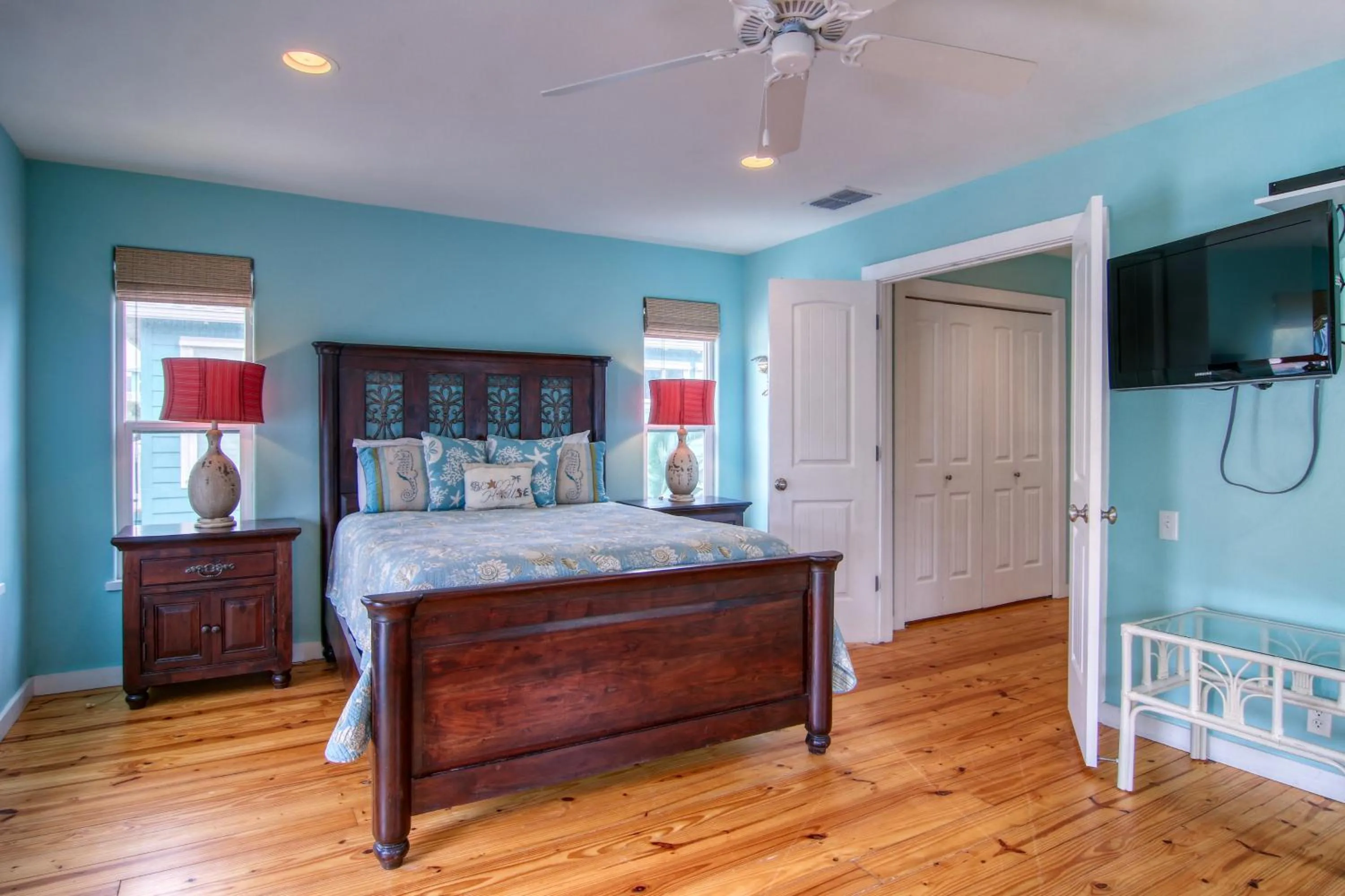 Property building in The Ohana Hut