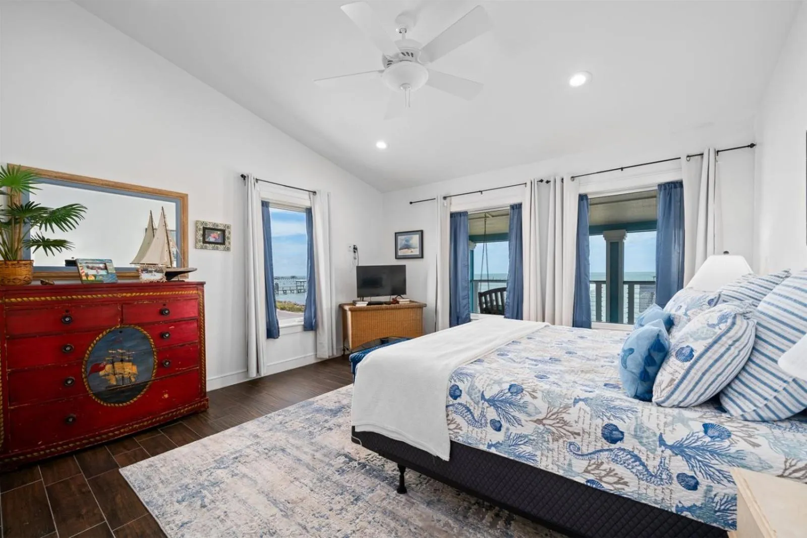 Property building, Bed in Best - Little - Orr House