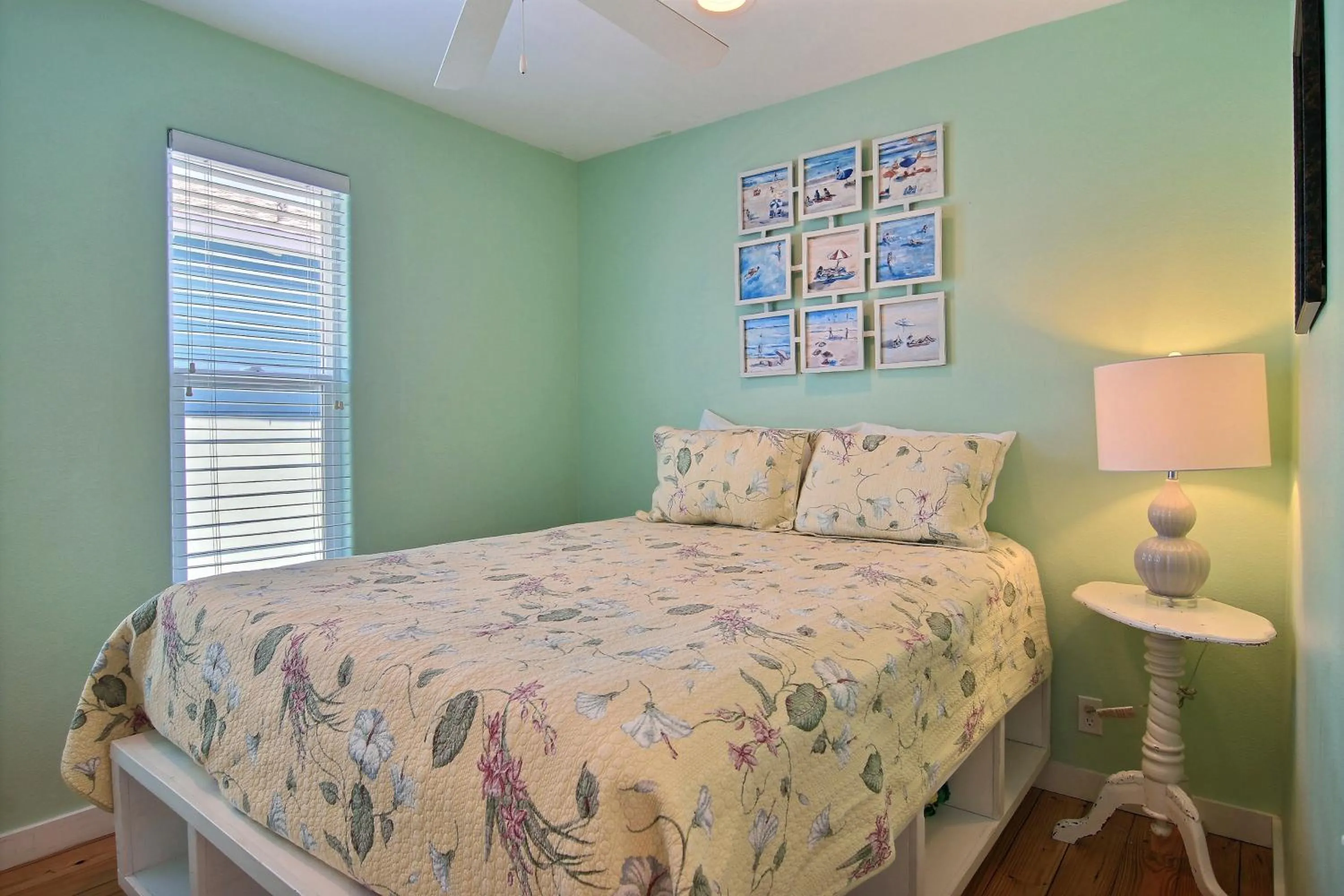 Property building, Bed in No Shoes No Shirt No Problem