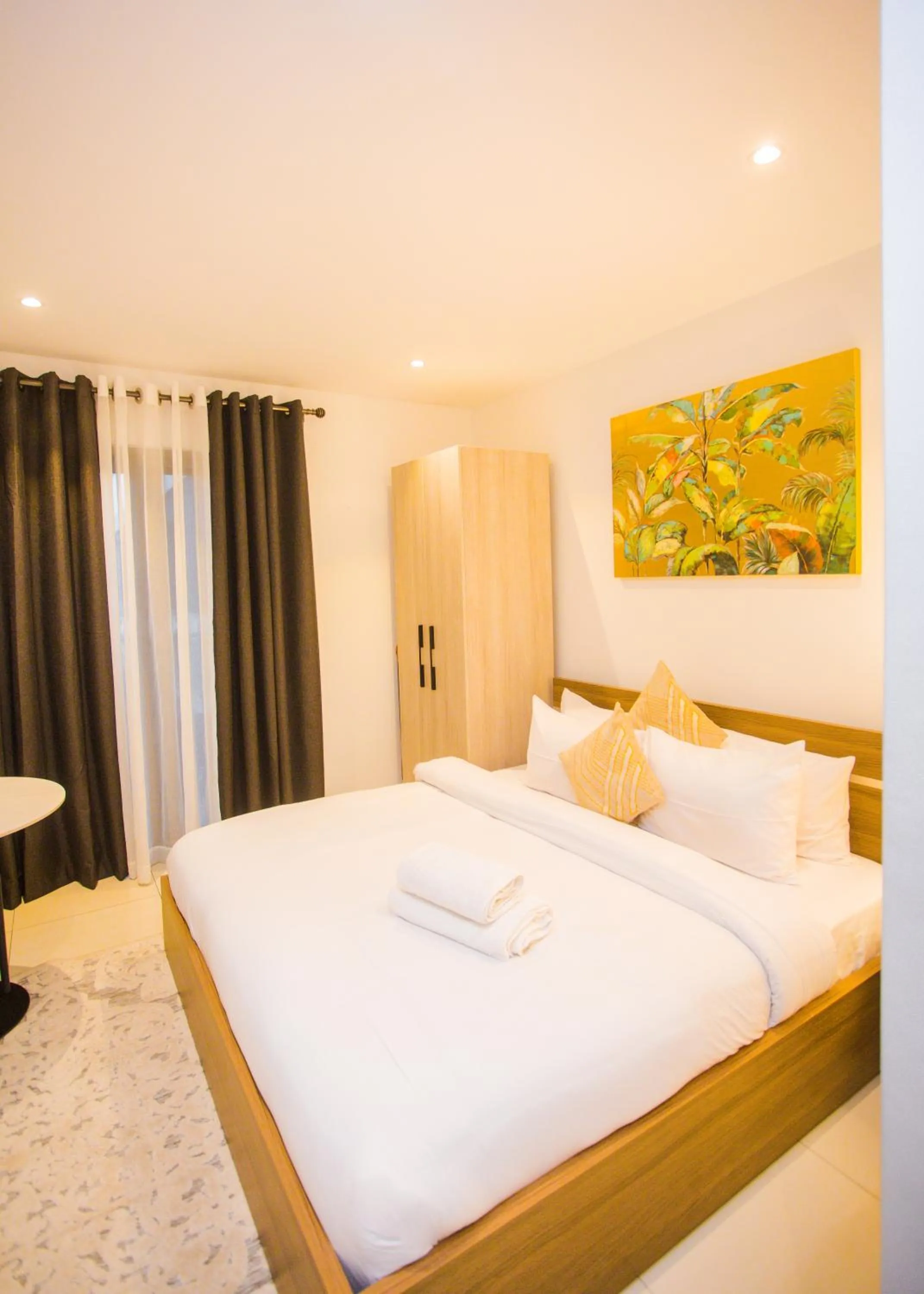 Bed in Accra Luxury Apartments @ The Lennox