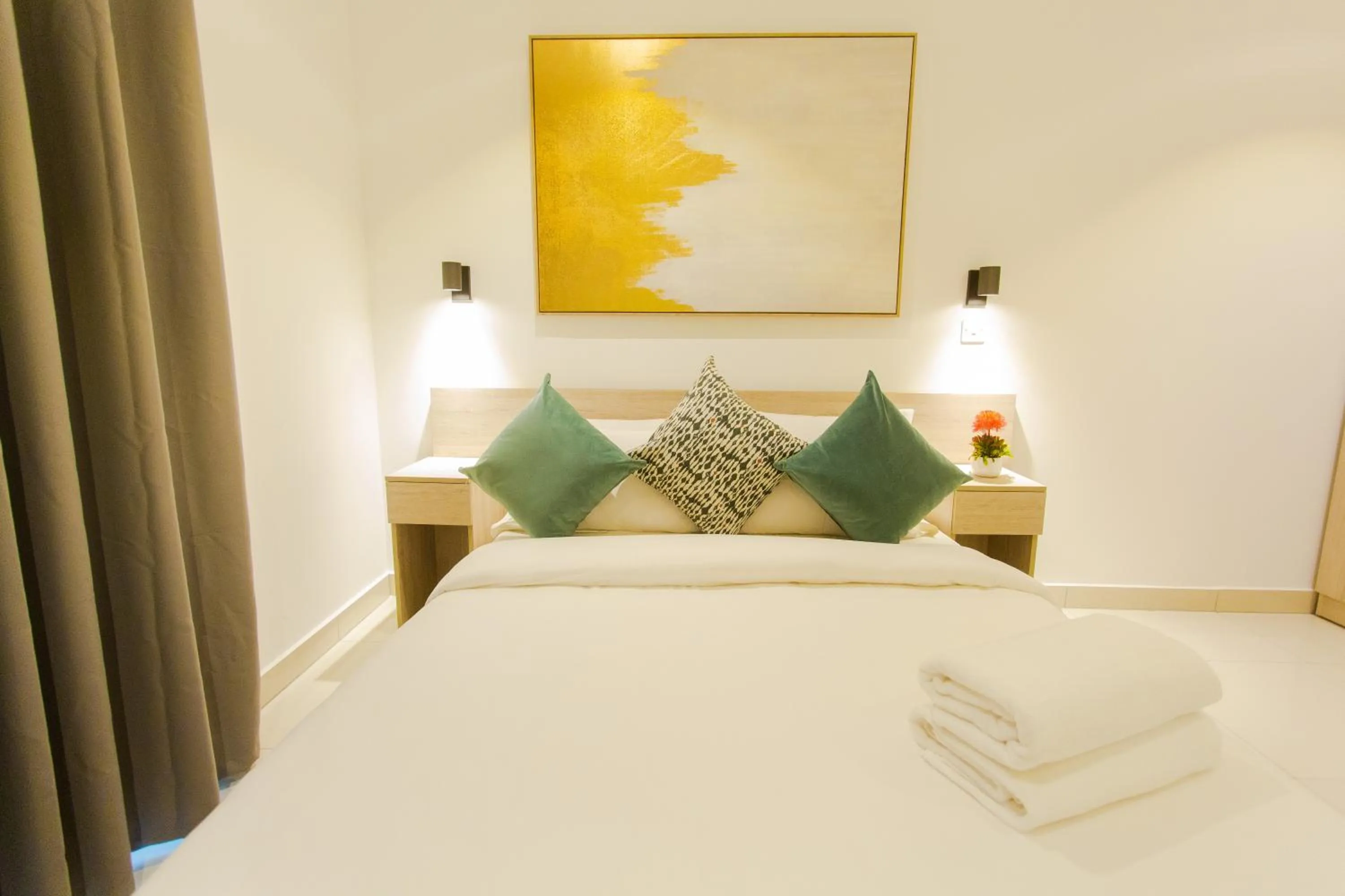 Bed in Accra Luxury Apartments @ The Lennox