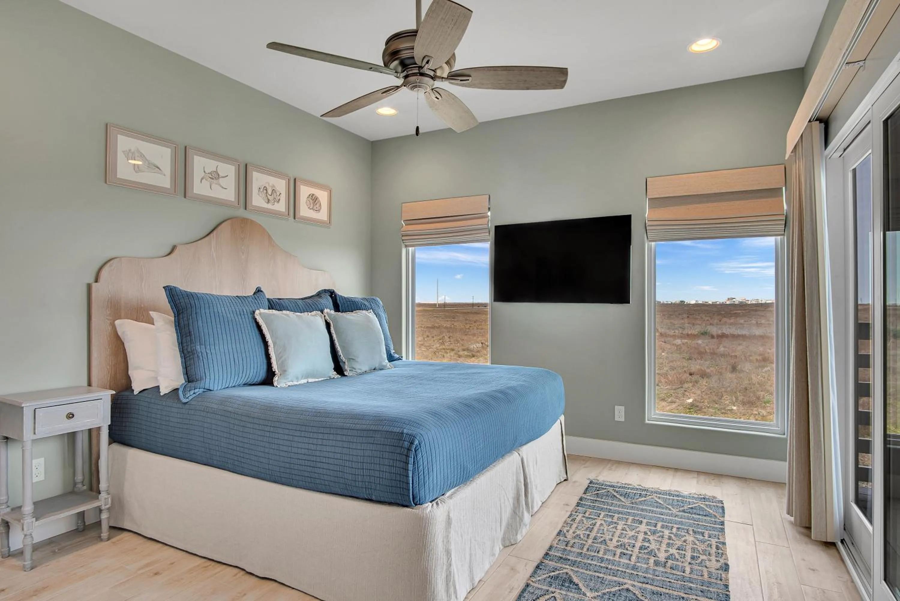 Property building, Bed in BeachHouse Bliss