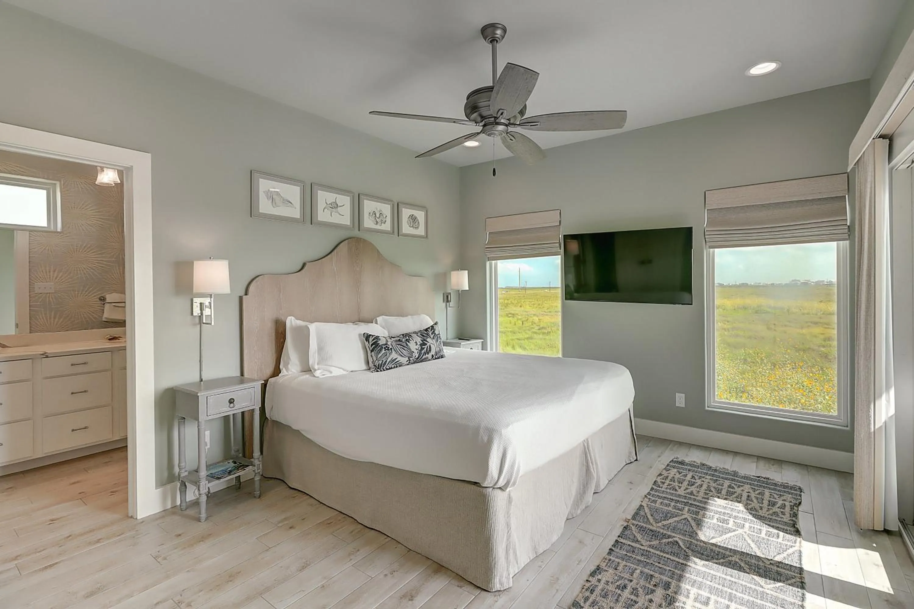 Bed in BeachHouse Bliss