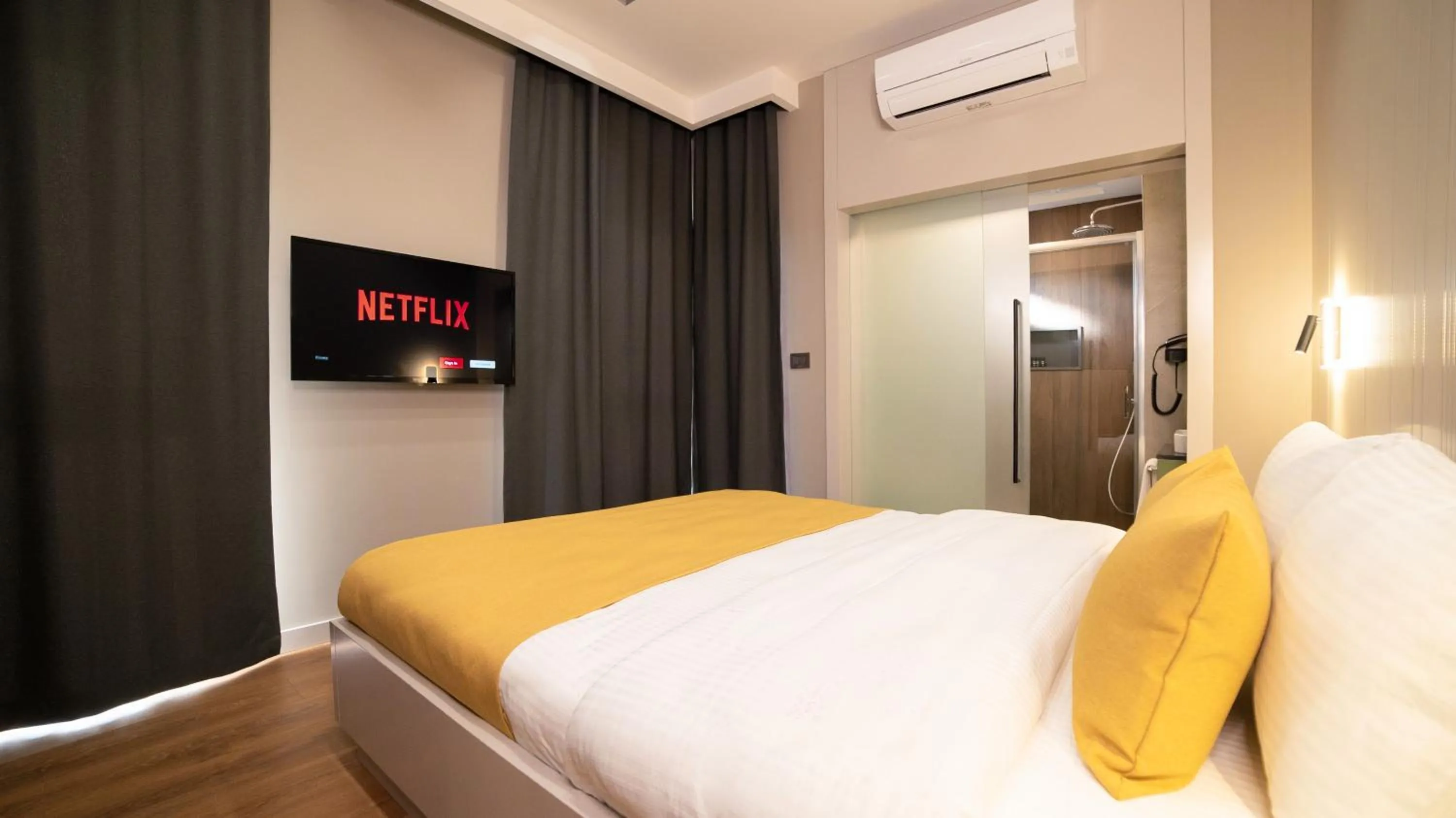 Photo of the whole room, Bed in VESTA SUITES