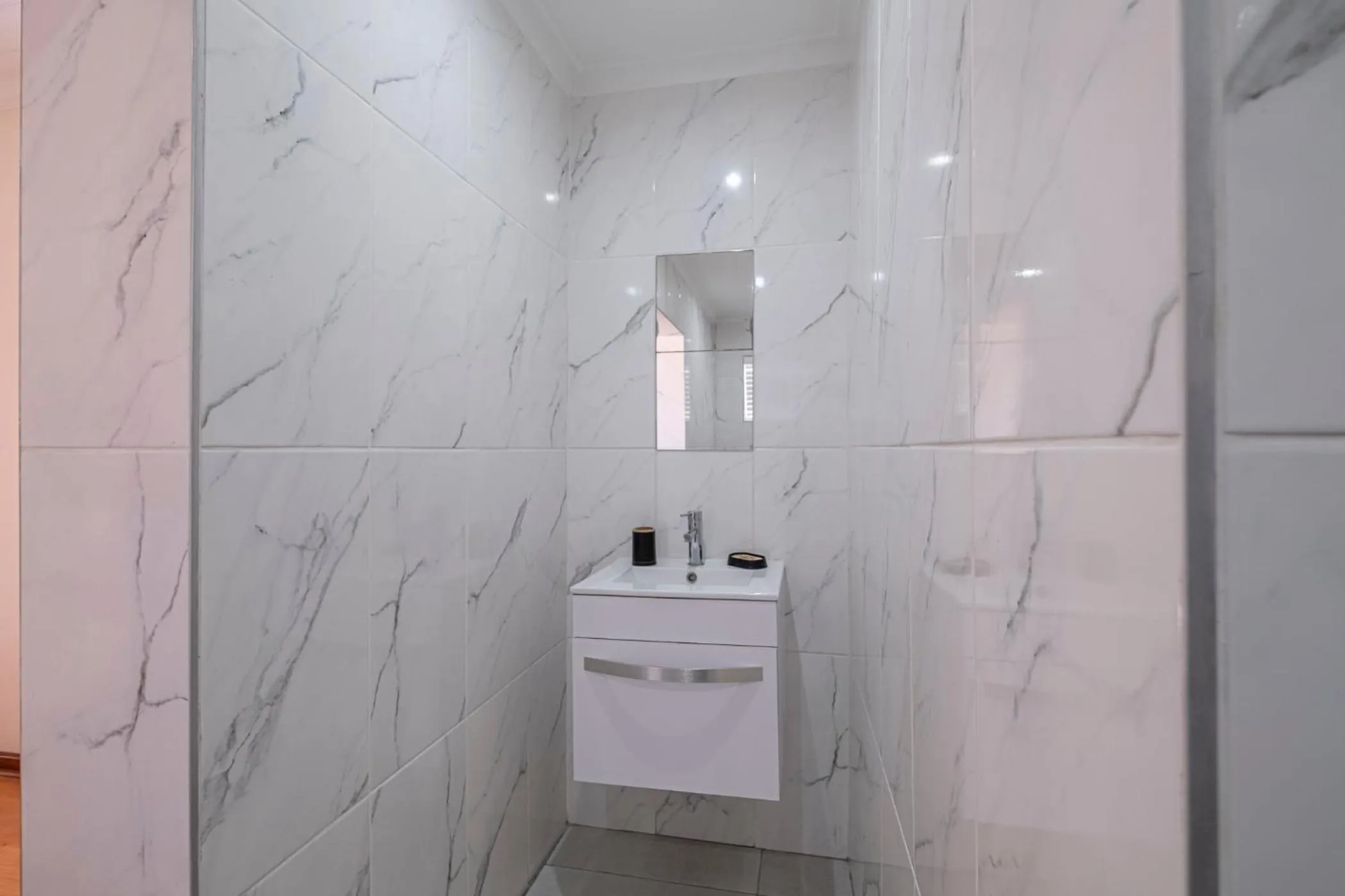 Toilet in 5 Third Avenue Guesthouse