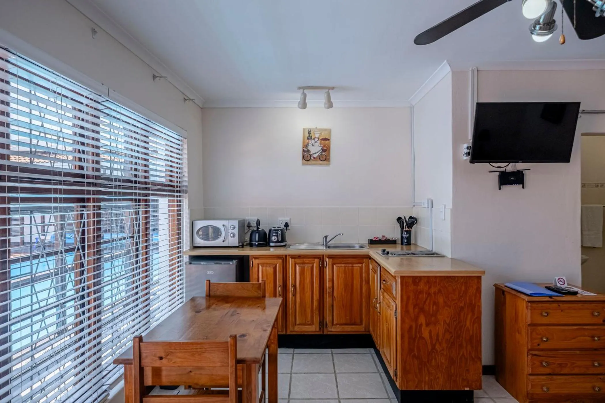 Property building in 5 Third Avenue Guesthouse