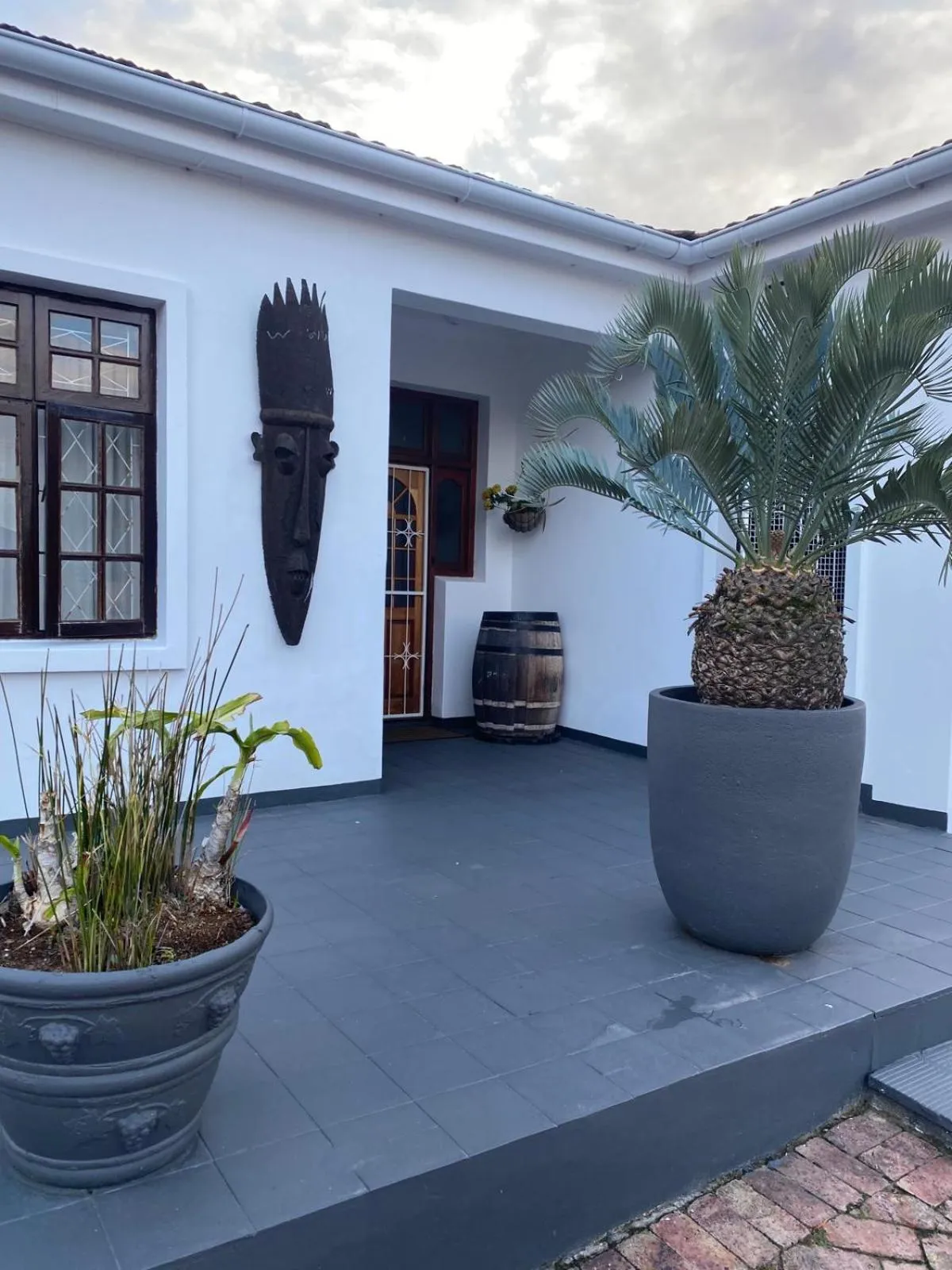 Property building in 5 Third Avenue Guesthouse