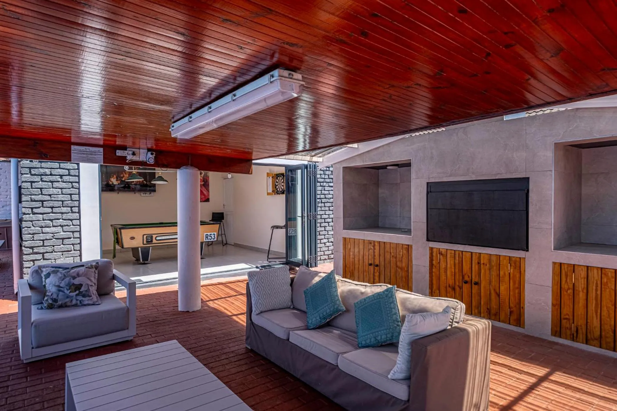 Property building in 5 Third Avenue Guesthouse