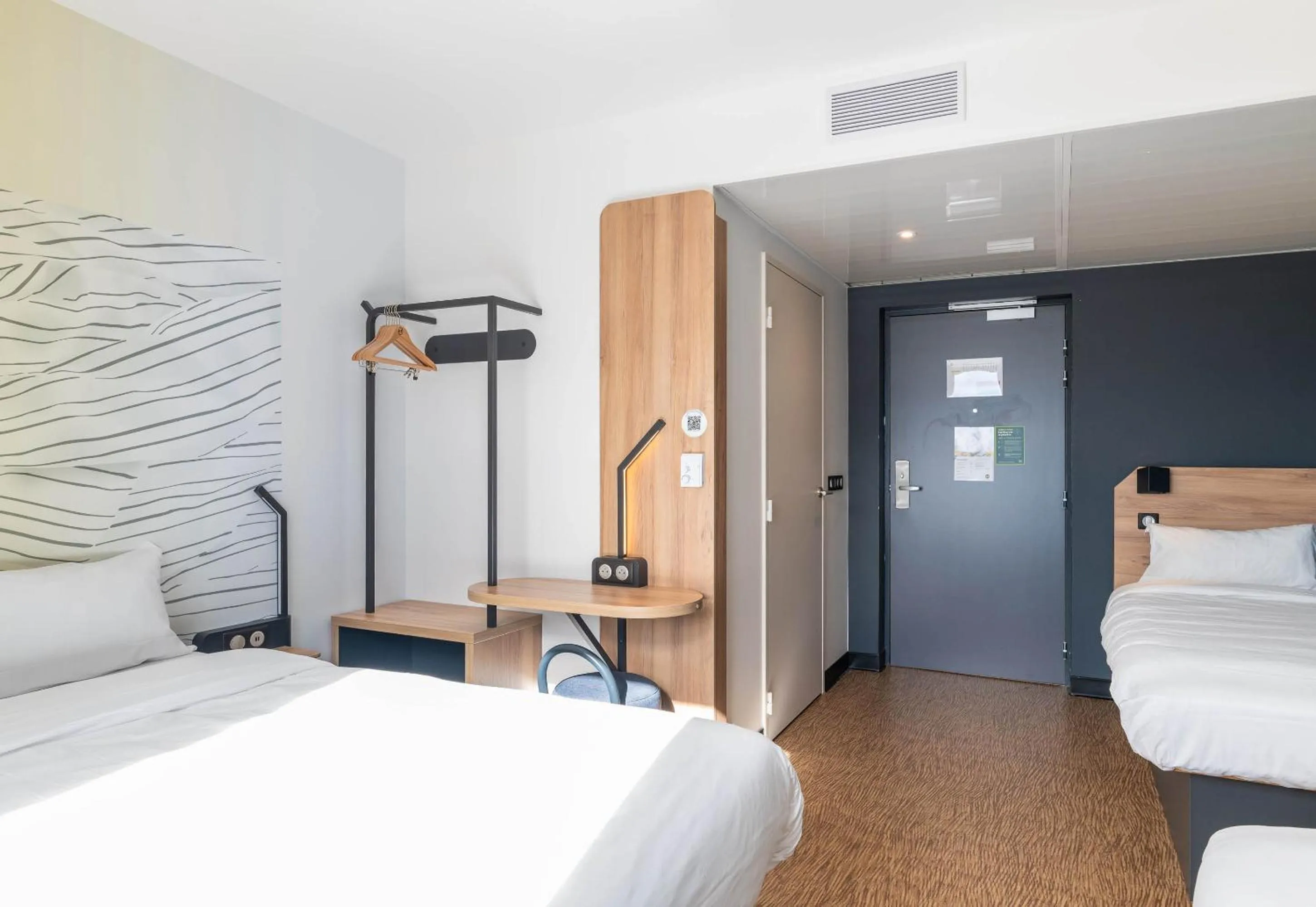 Bedroom, Bed in B&B HOTEL Bourg-en-Bresse Viriat