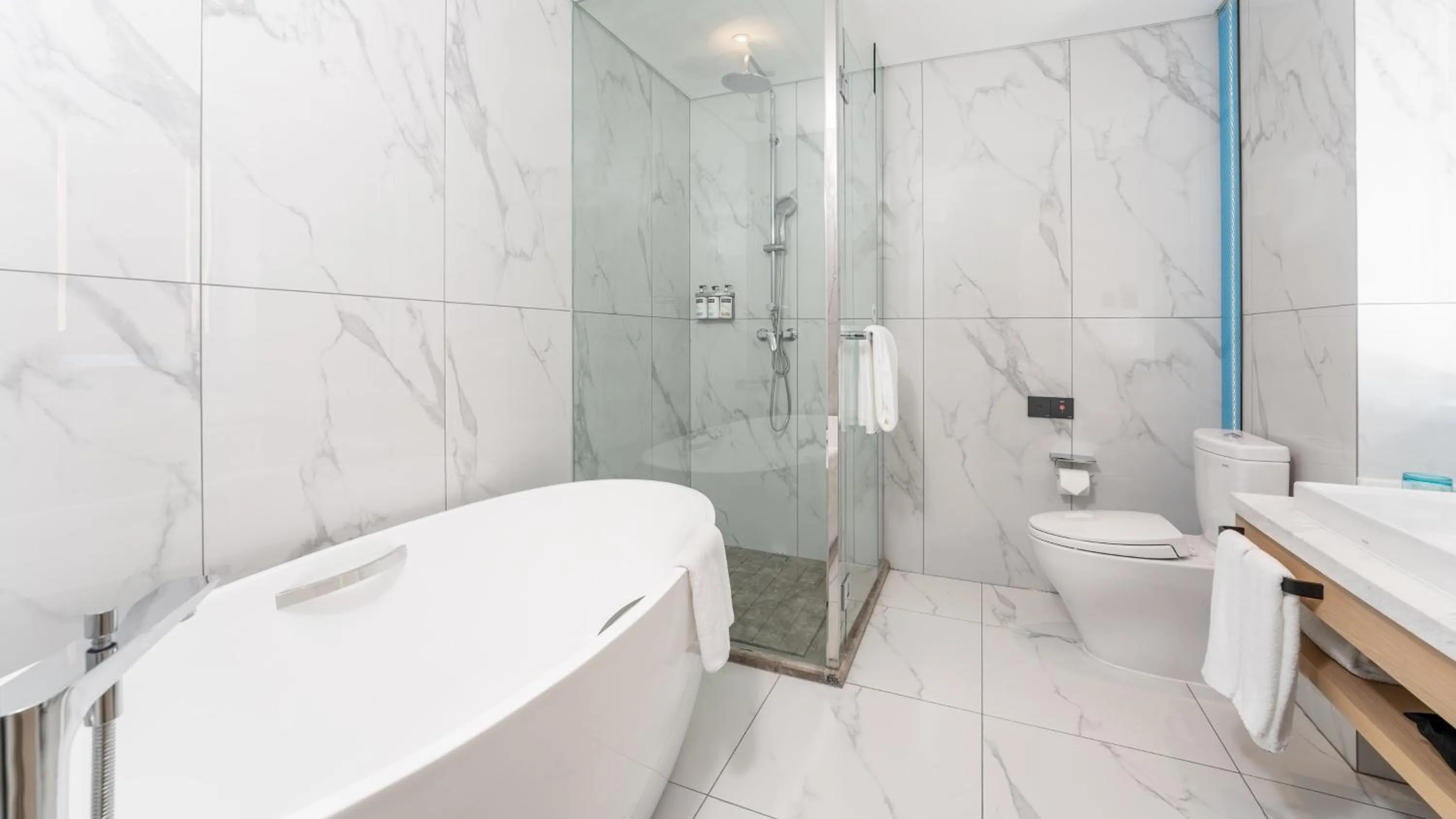 Bathroom in Holiday Inn Express Qingdao Northern West Coast by IHG