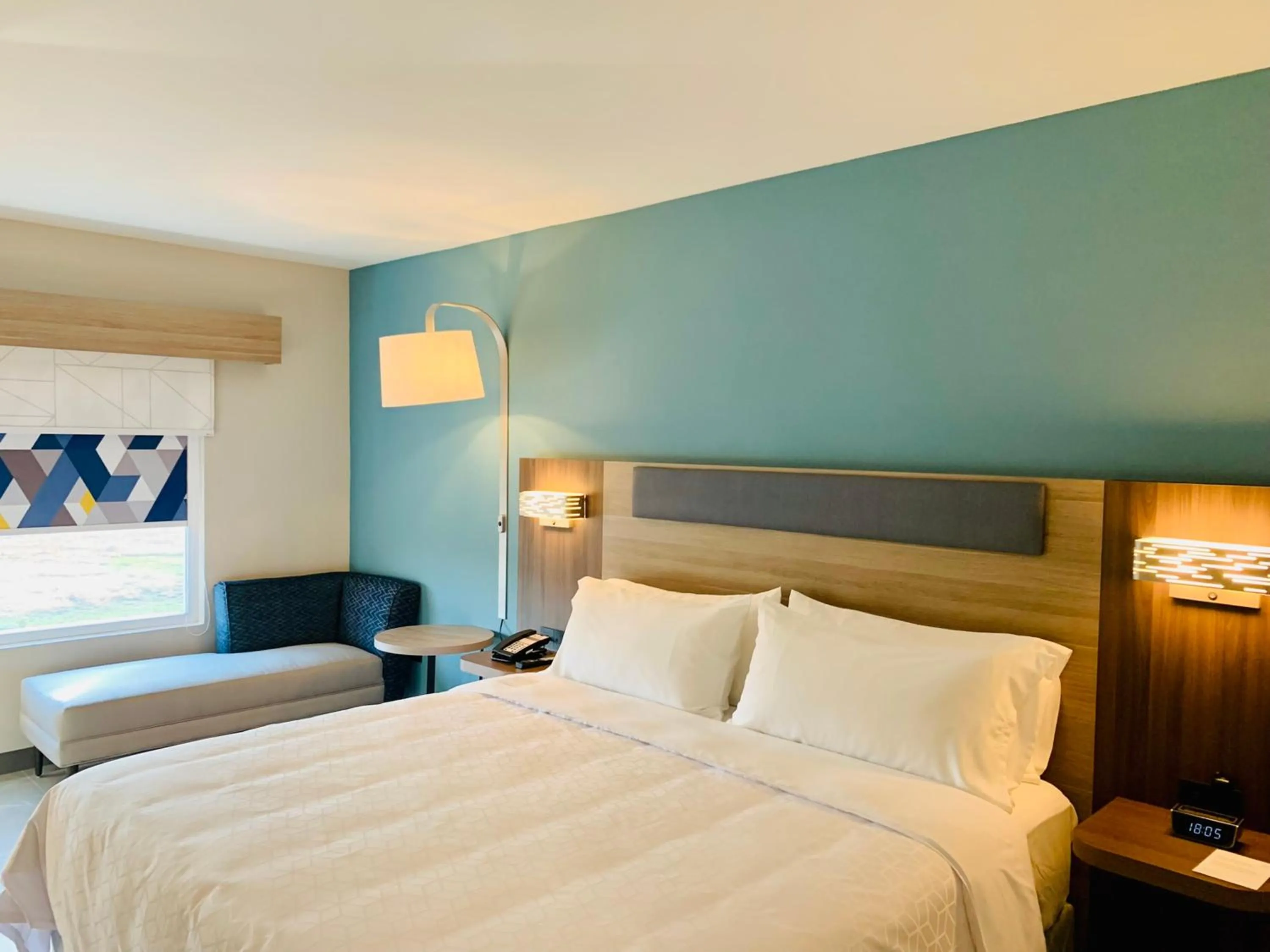 Bedroom, Bed in Holiday Inn Express - Guadalajara Vallarta Poniente by IHG