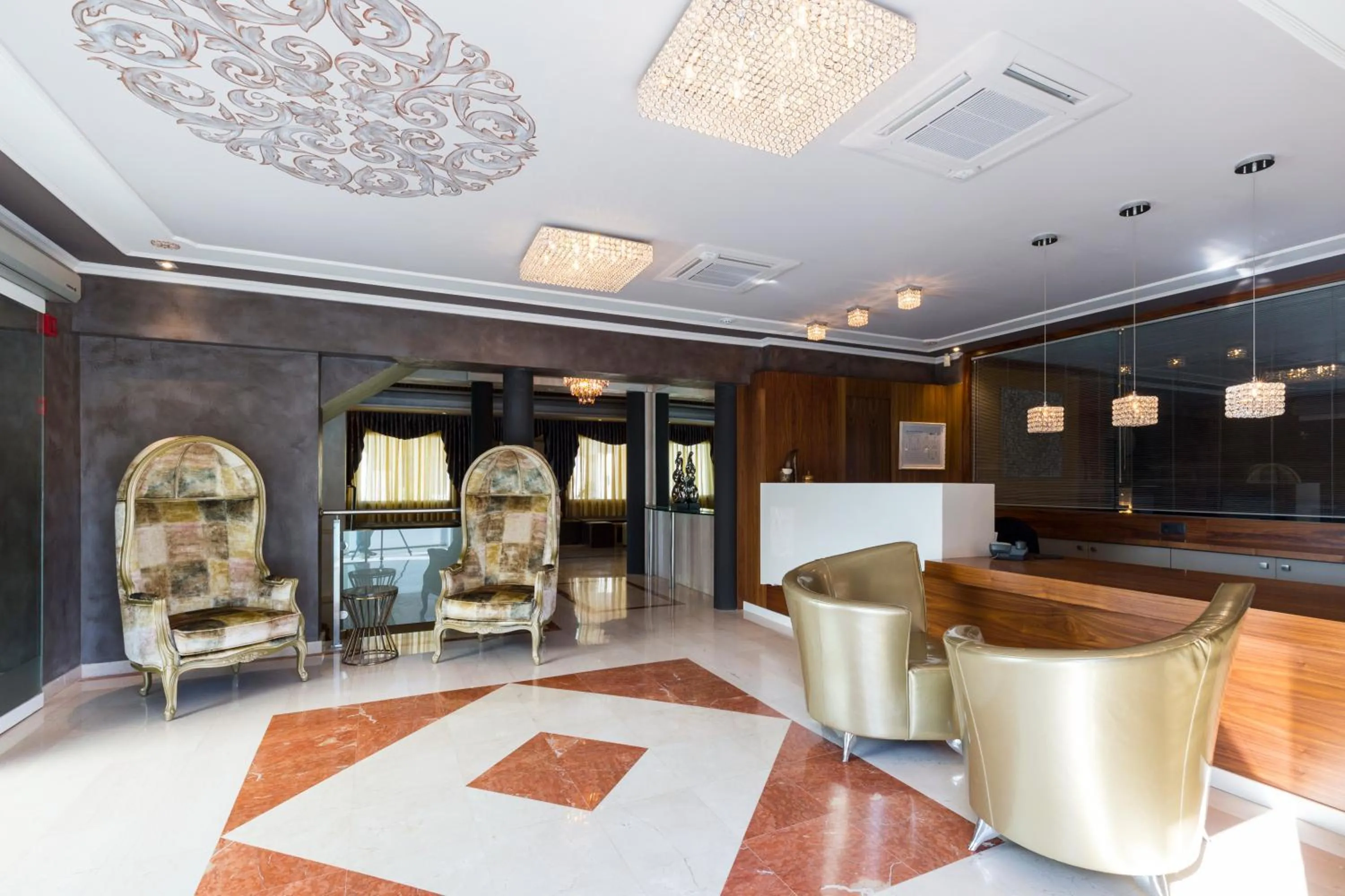 Lobby or reception in Sant Jordi Boutique Hotel
