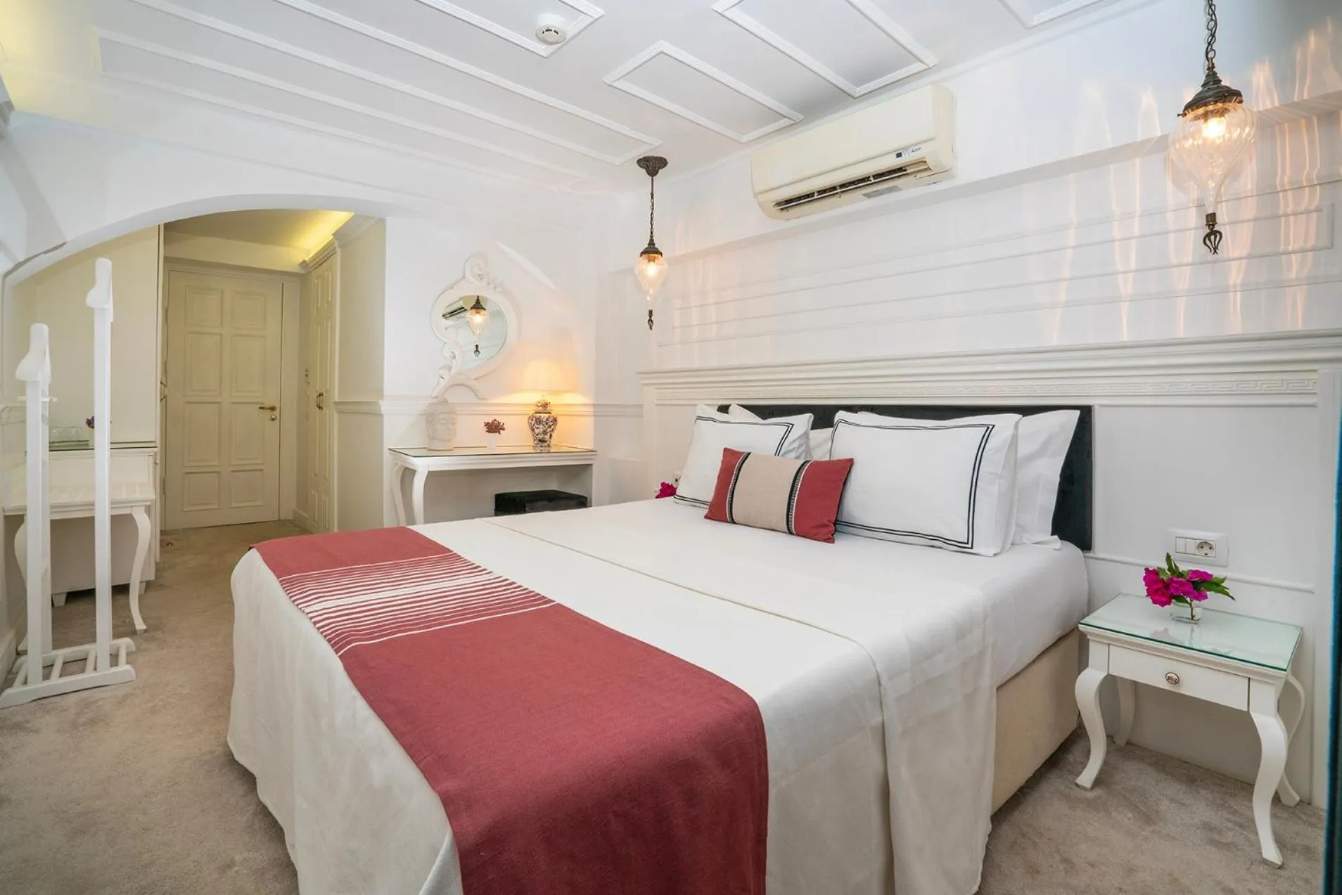 Bed in Siyah Lale Cunda 1841