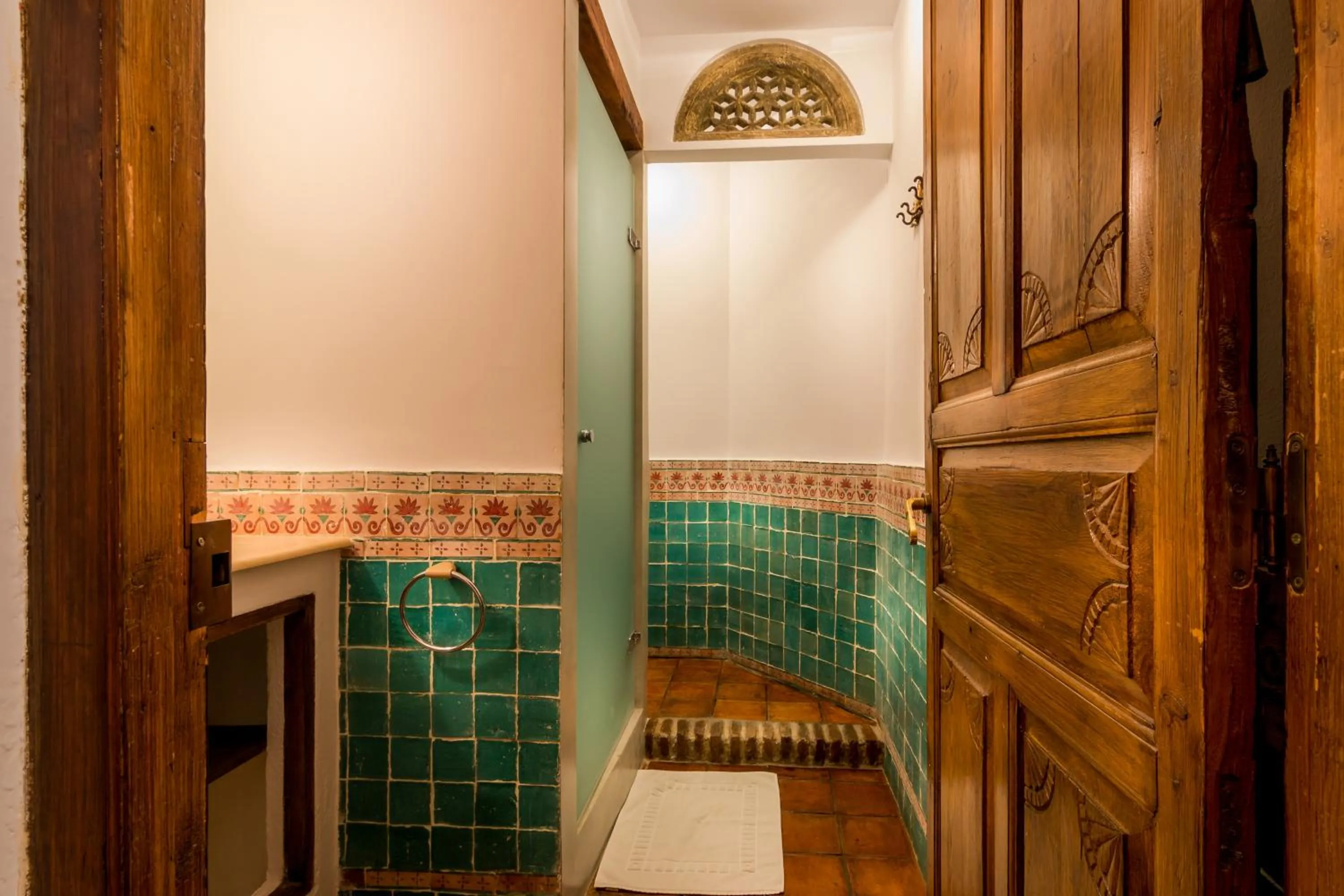 Shower in Boutique Hotel La Posada del Angel Ojén