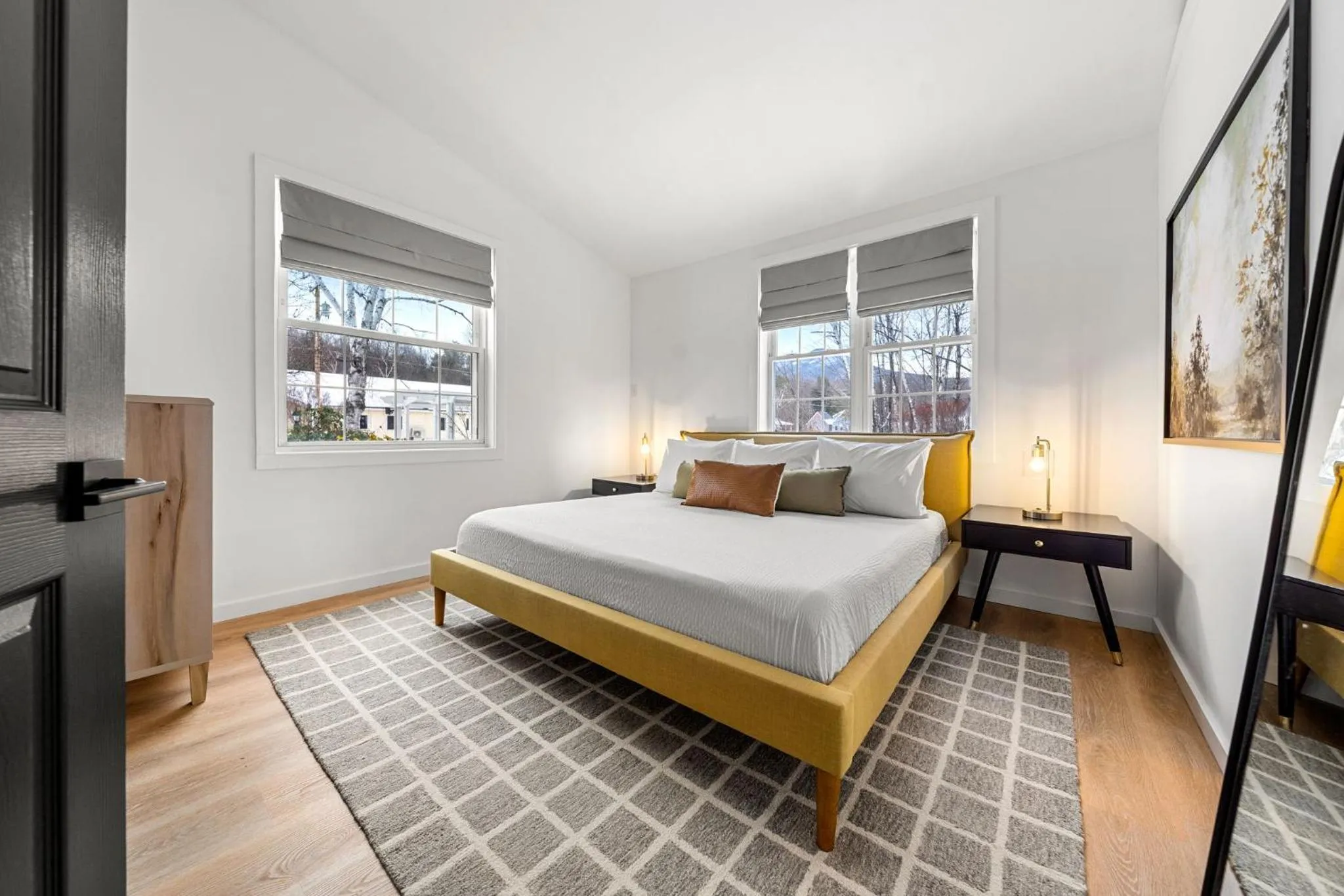 Bedroom, Bed in Launchpoint Lodge