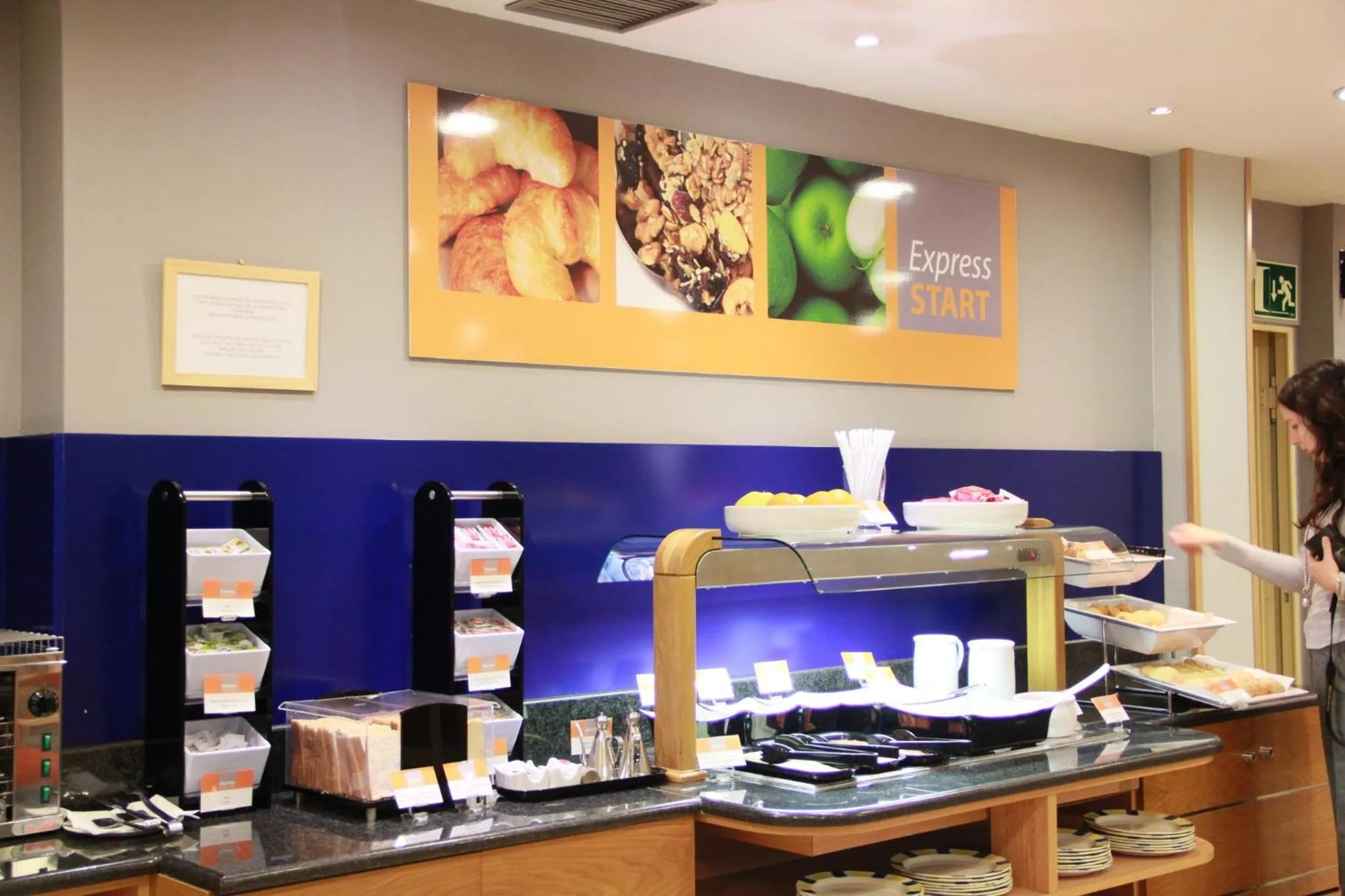 Photo of the whole room in Holiday Inn Express San Sebastian de los Reyes by IHG