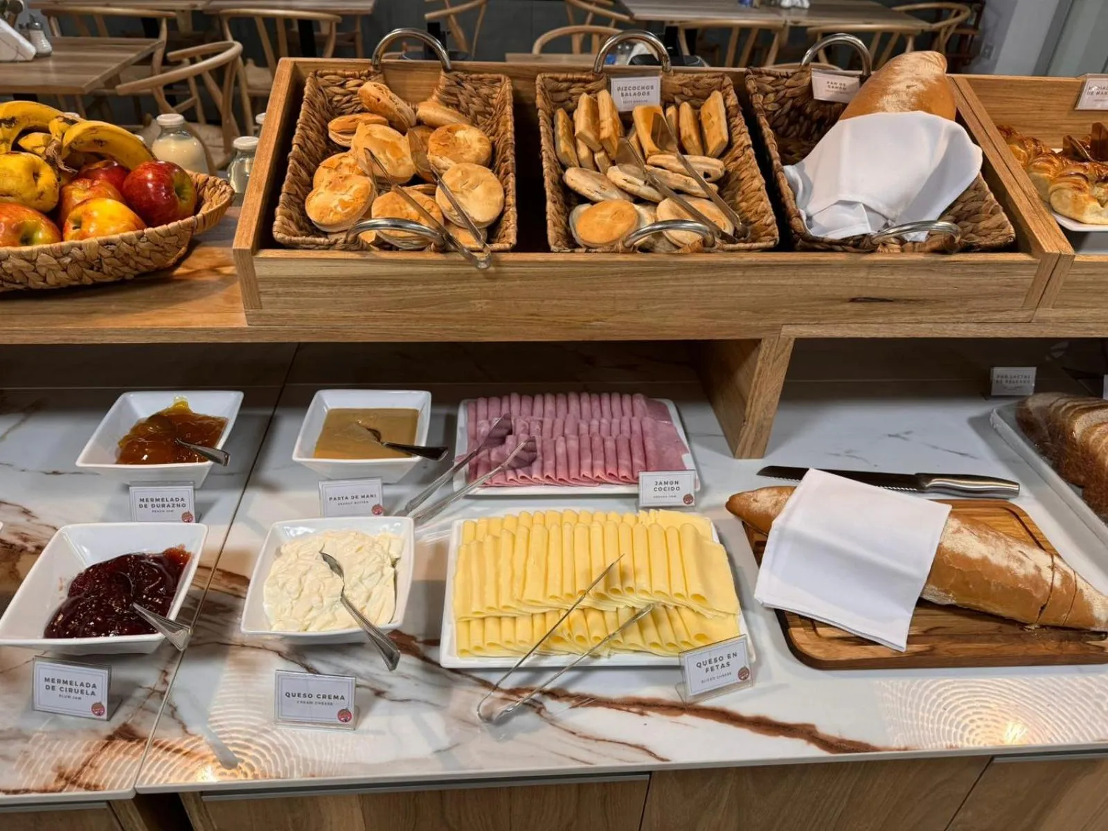 Breakfast in HOMEFULL Apartamentos