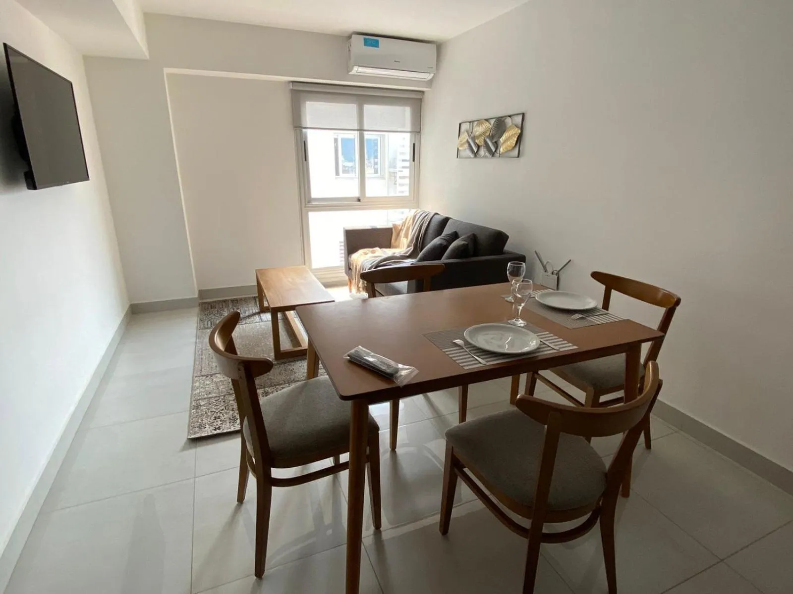 TV and multimedia in HOMEFULL Apartamentos