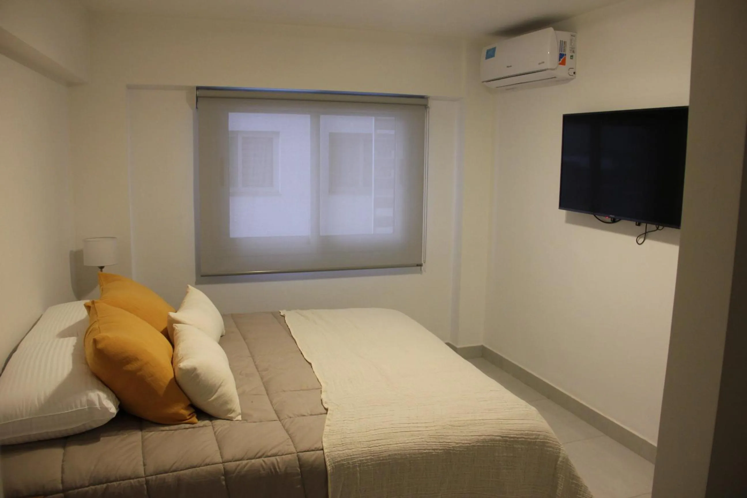 Bedroom, Bed in HOMEFULL Apartamentos