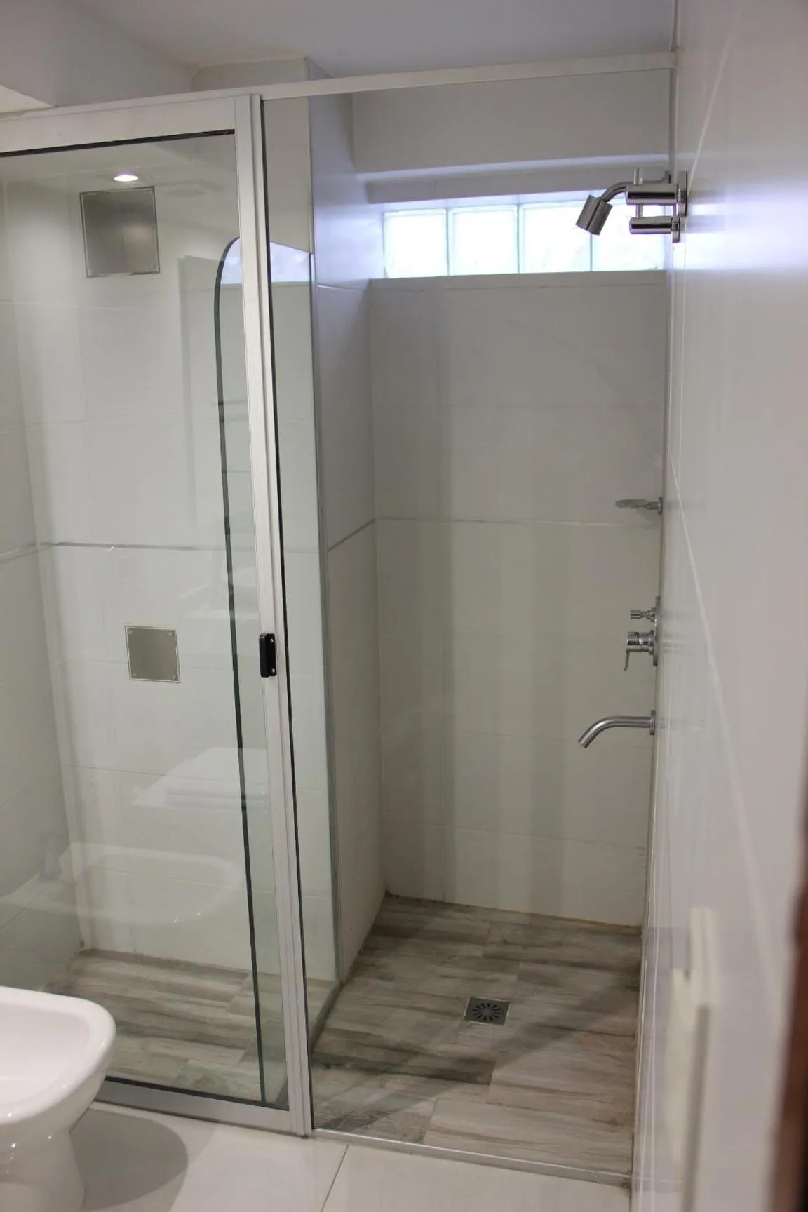 Bathroom in HOMEFULL Apartamentos