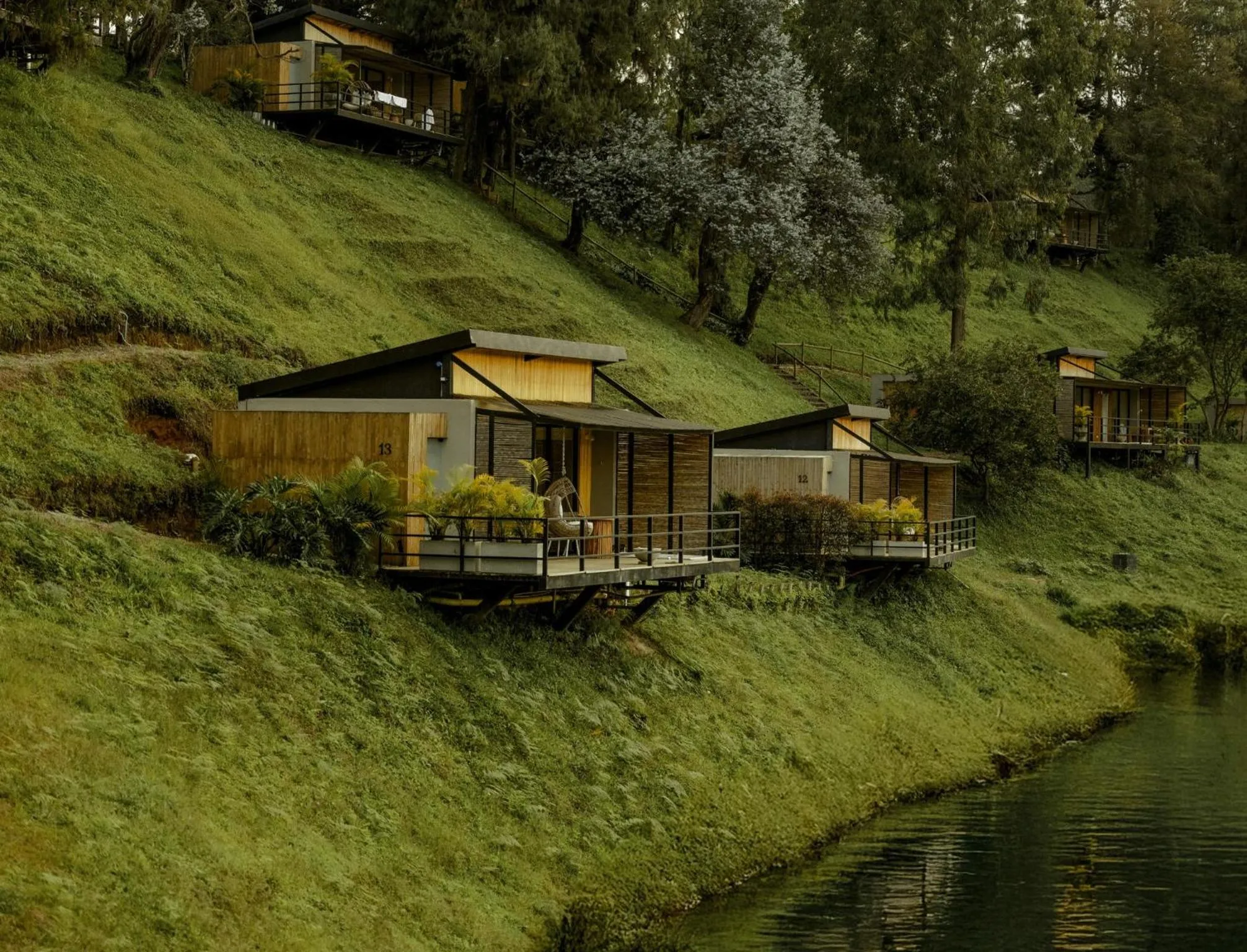 Area and facilities in La Pausa Hotelbistro