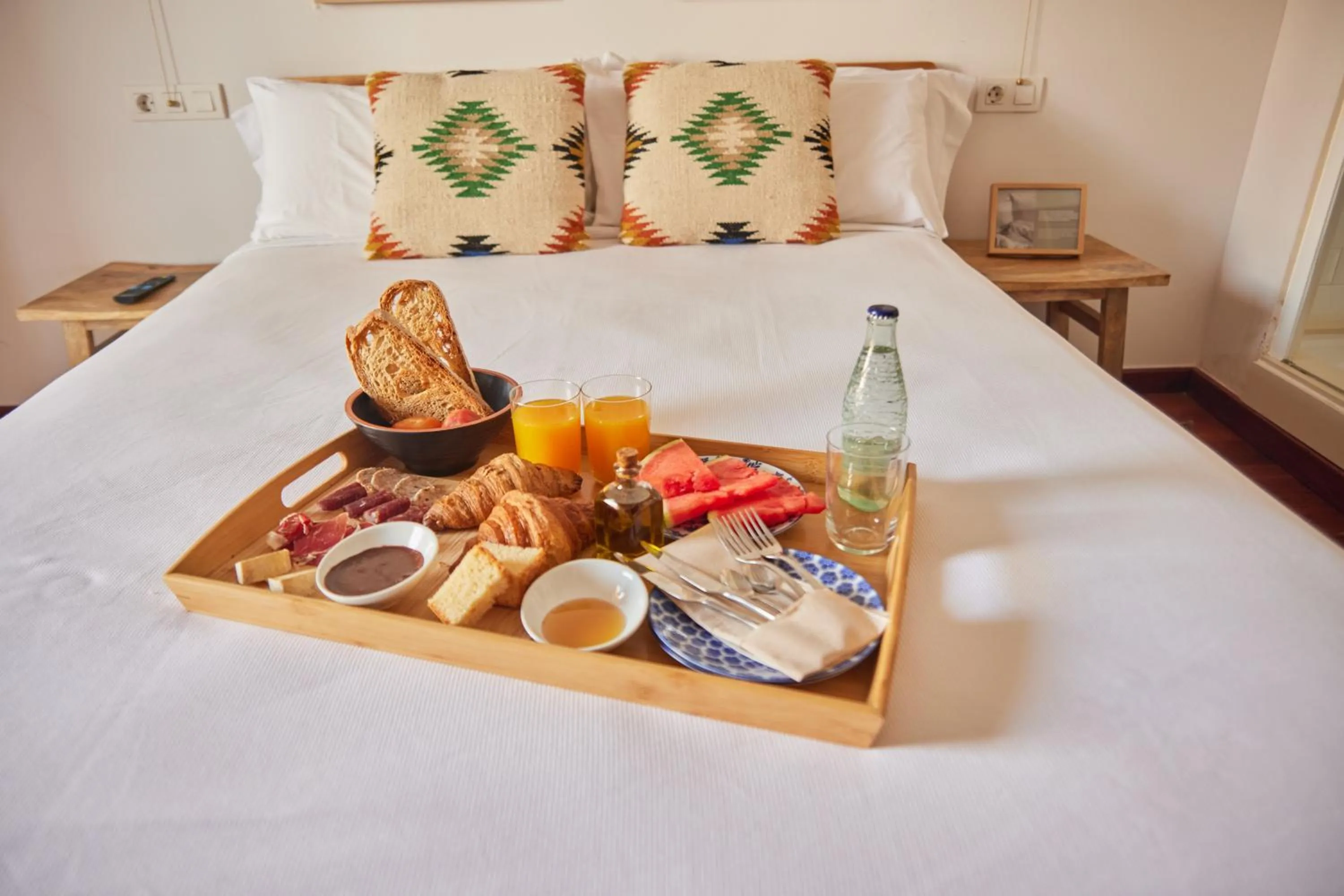 Food and drinks, Bed in Hotel Palou 1874
