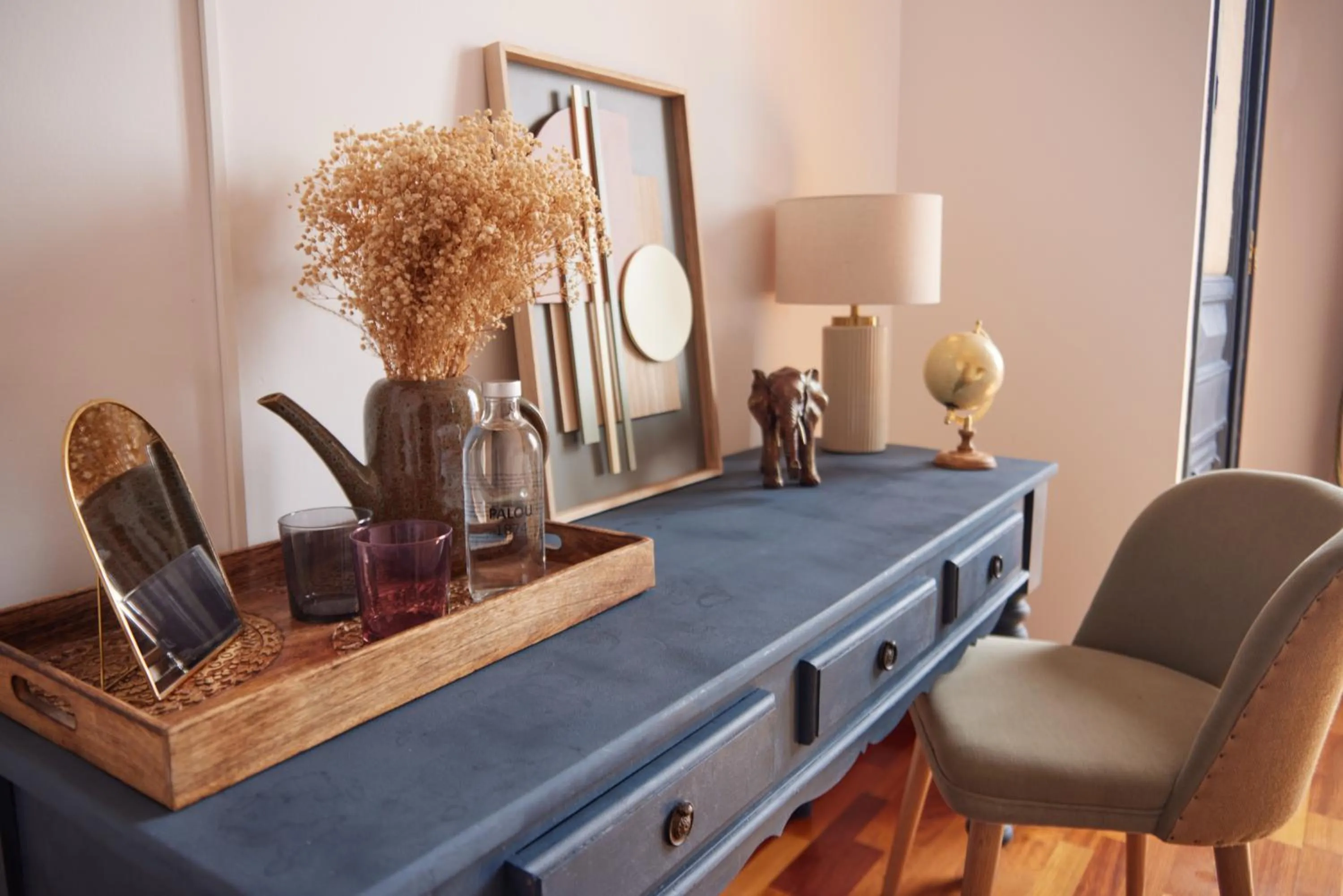 Decorative detail in Hotel Palou 1874