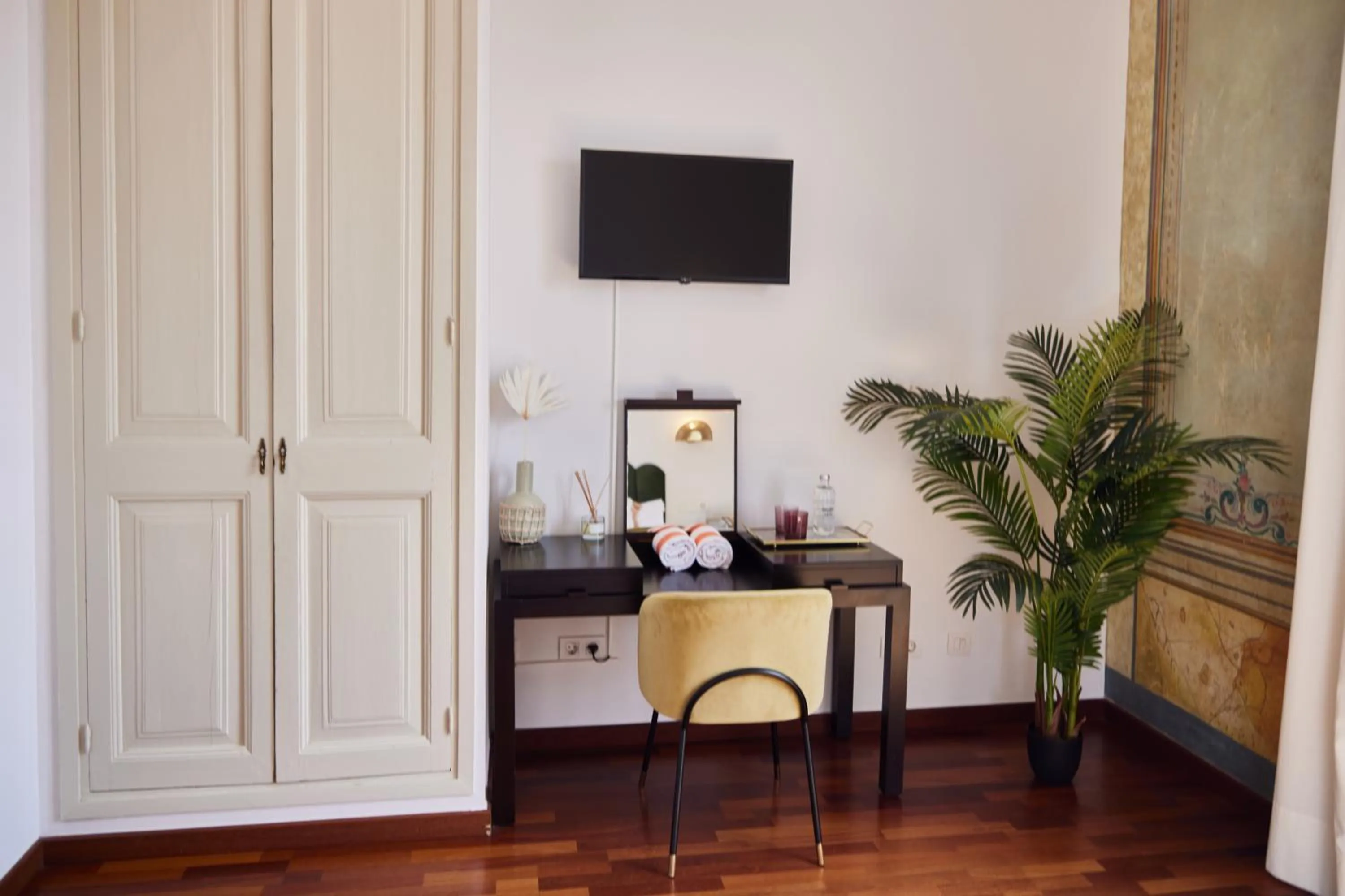 Bedroom in Hotel Palou 1874