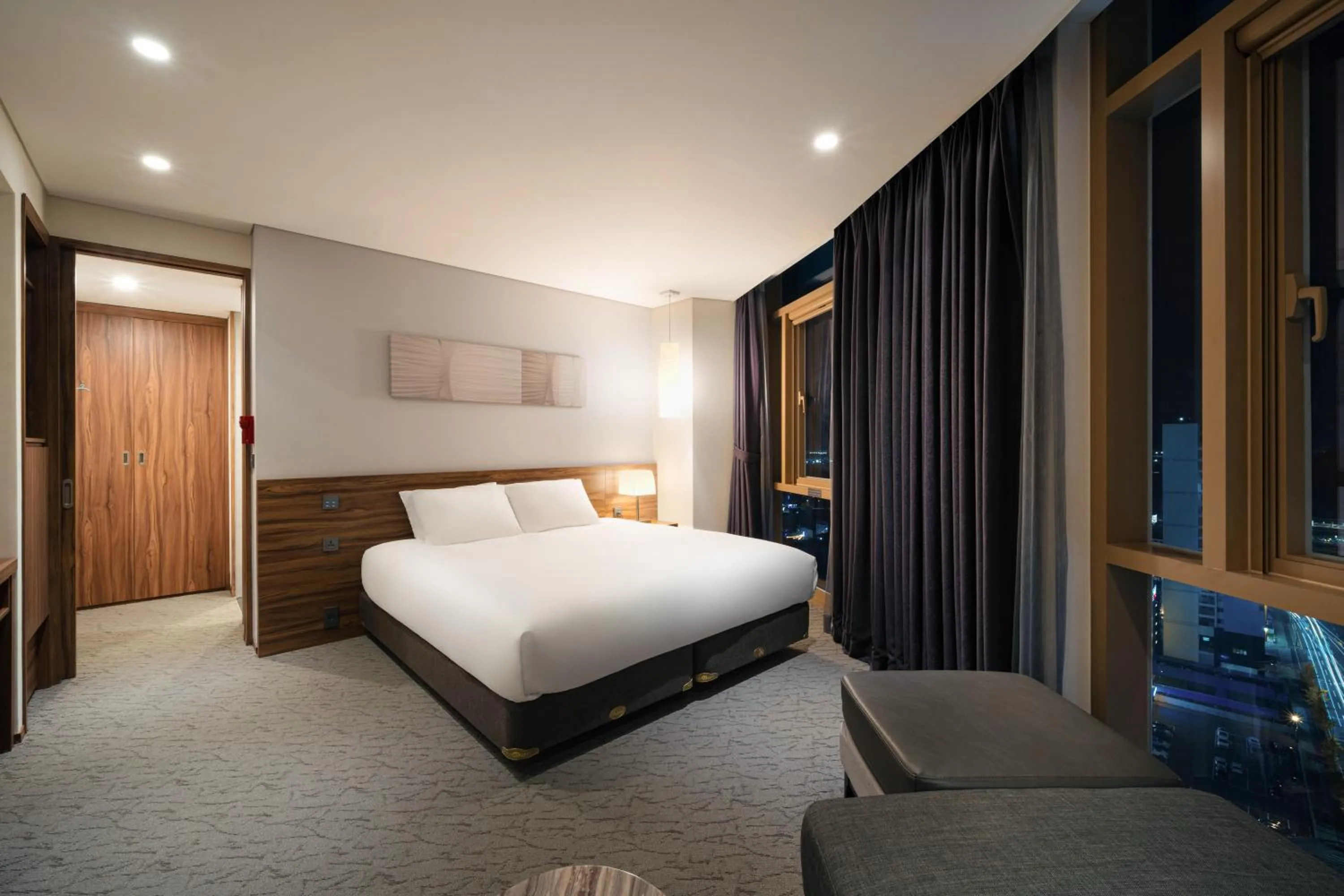 Bedroom, Bed in Staz Hotel Ulsan