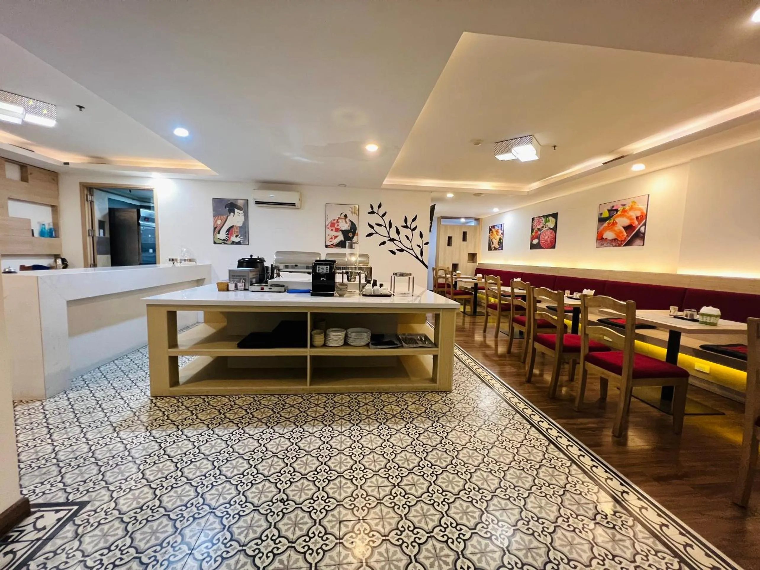 Restaurant/places to eat in HANA Stay Riverside