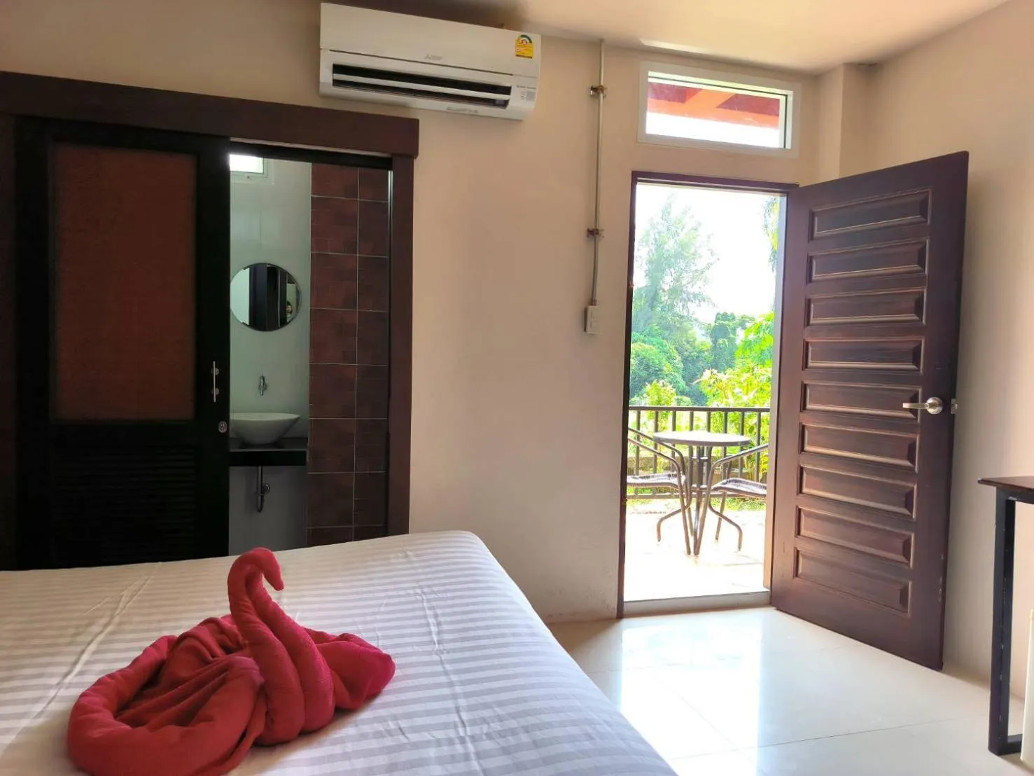 Bed in The Morning mini house aonang - 1500 meters from the beach