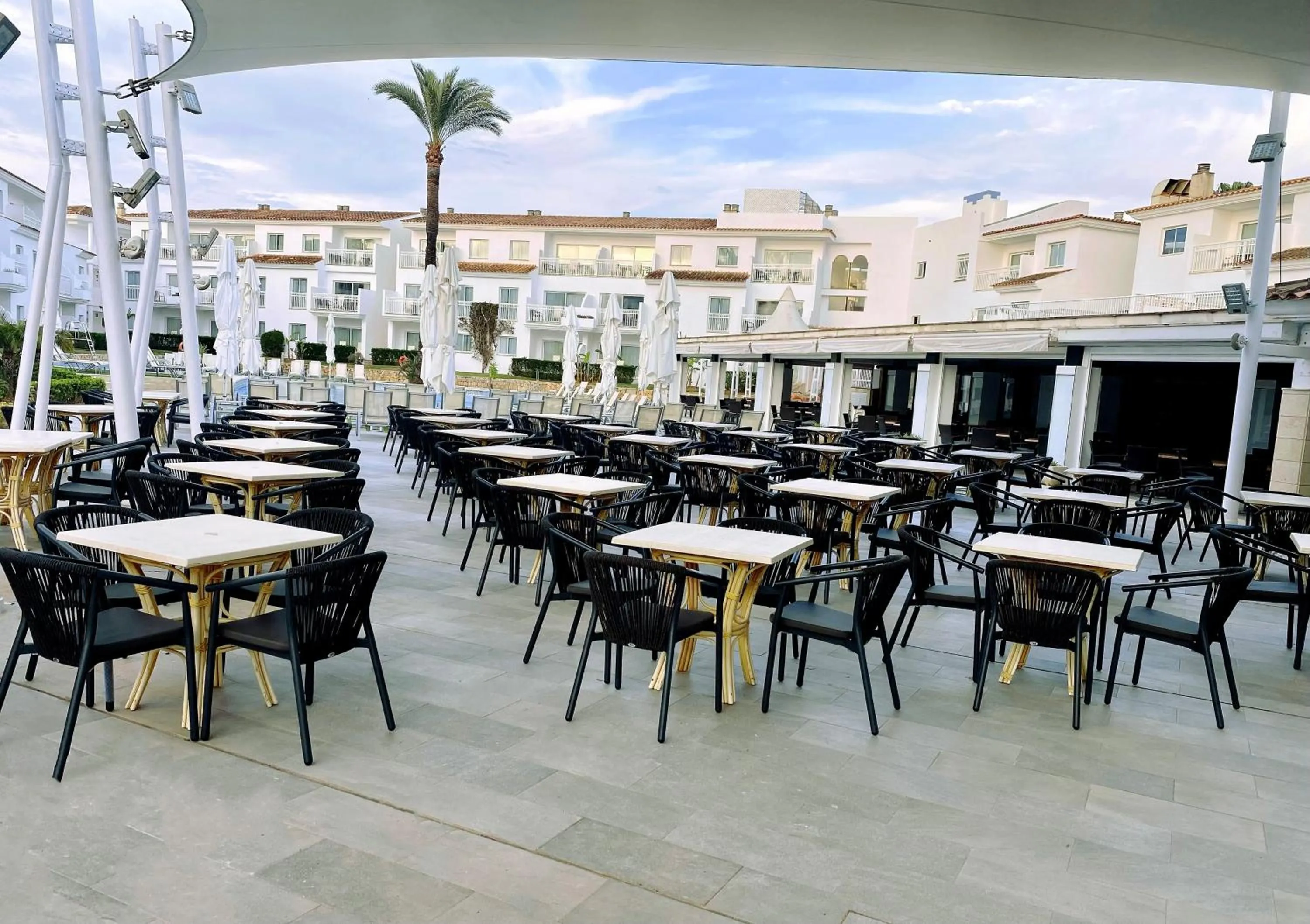 Property building in Aparthotel Isla de Cabrera