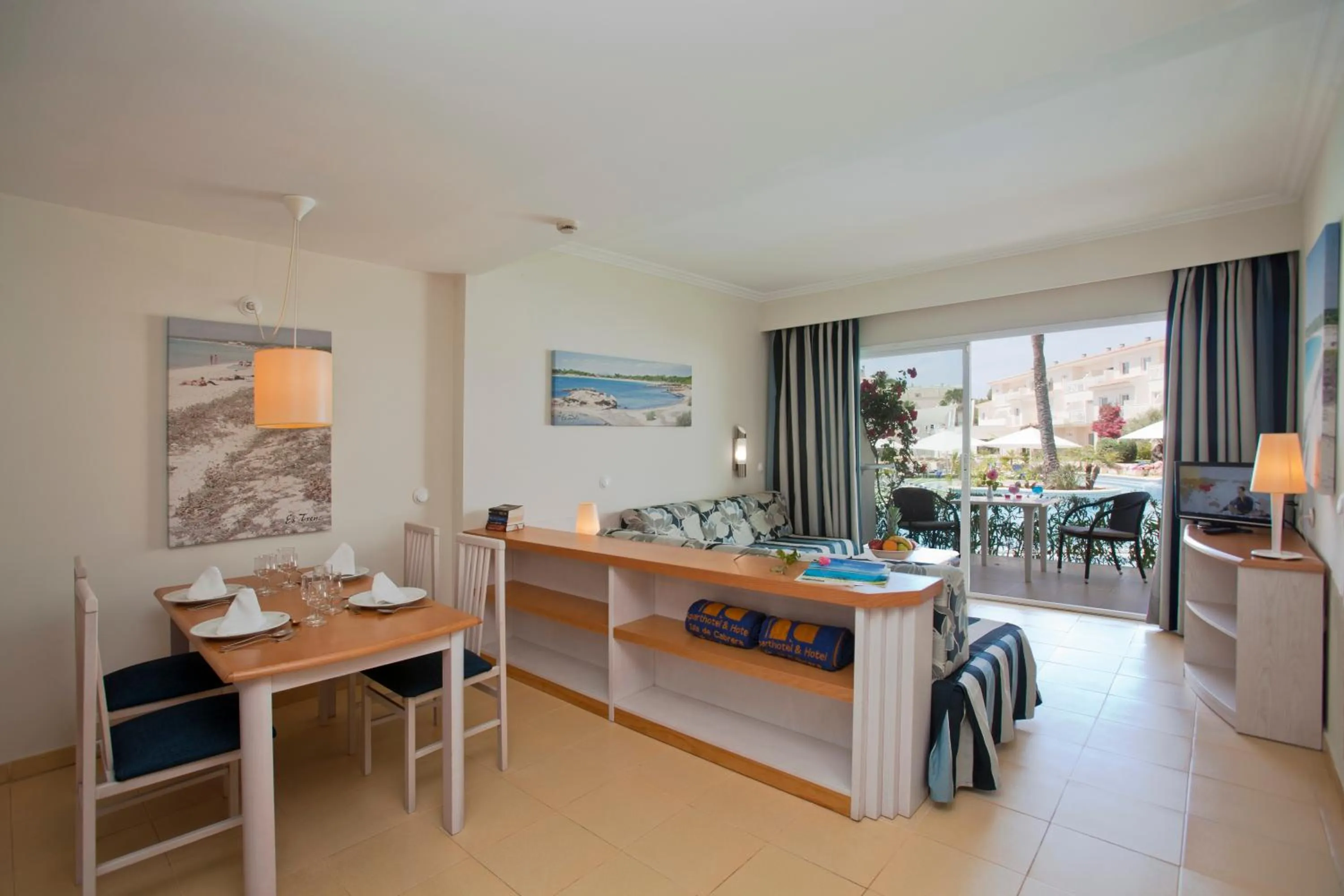 Photo of the whole room in Aparthotel Isla de Cabrera