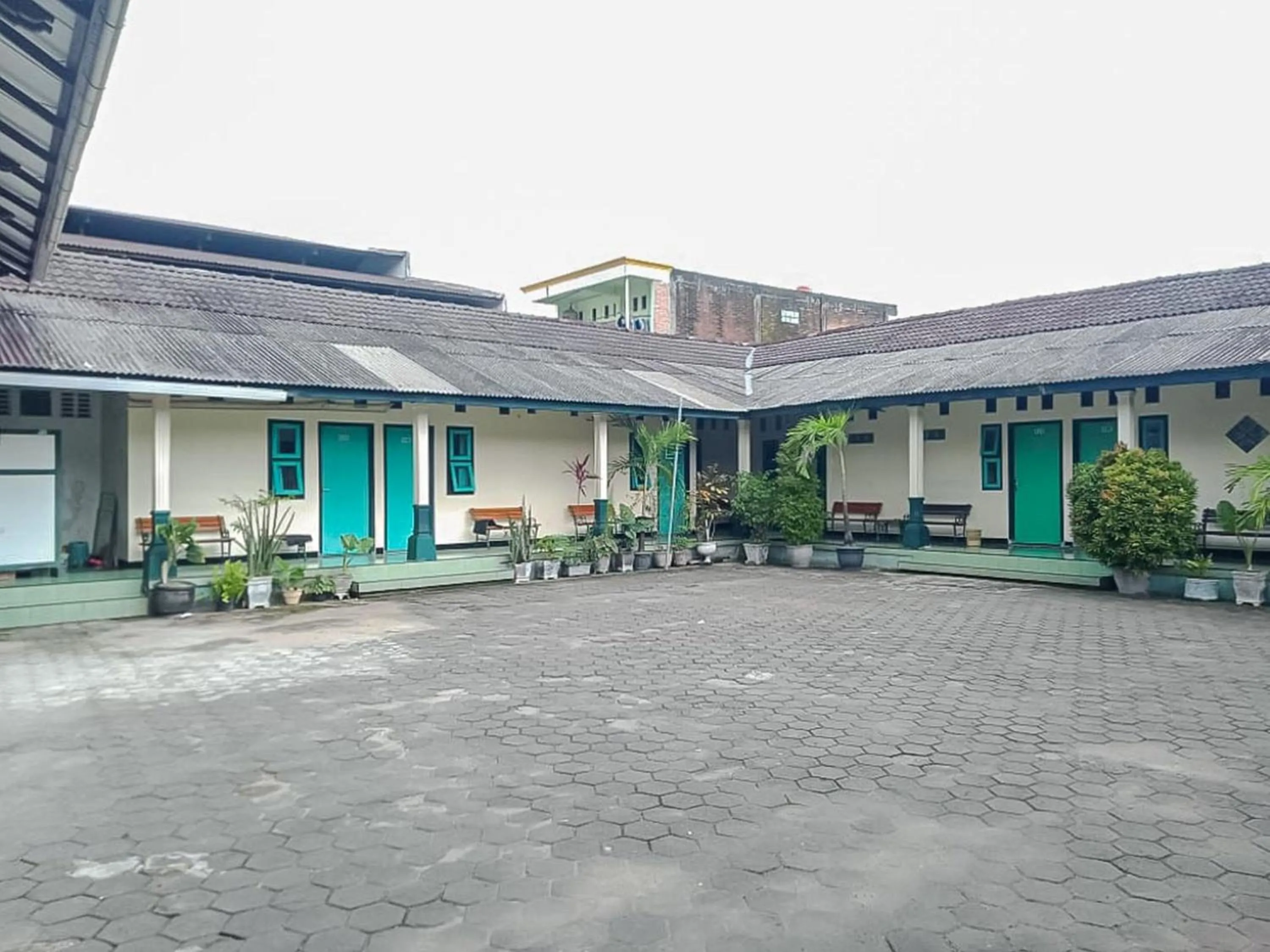 Property building in RedDoorz Syariah @ Hotel Sidomulyo Pacitan