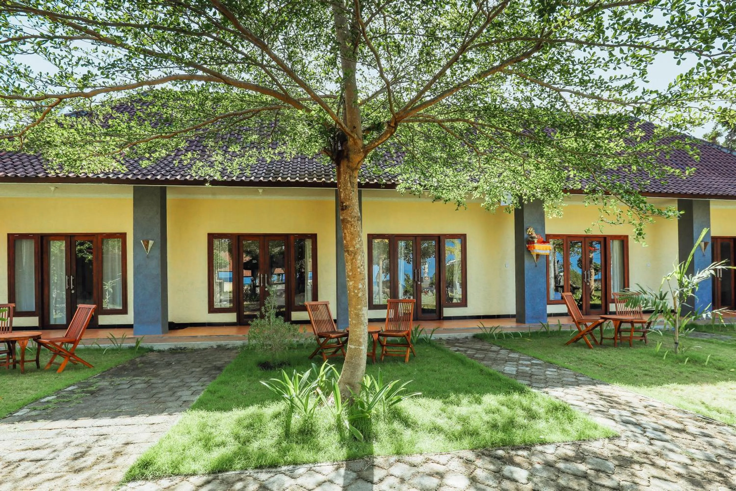 Property building in Grand Ball Beach Garden