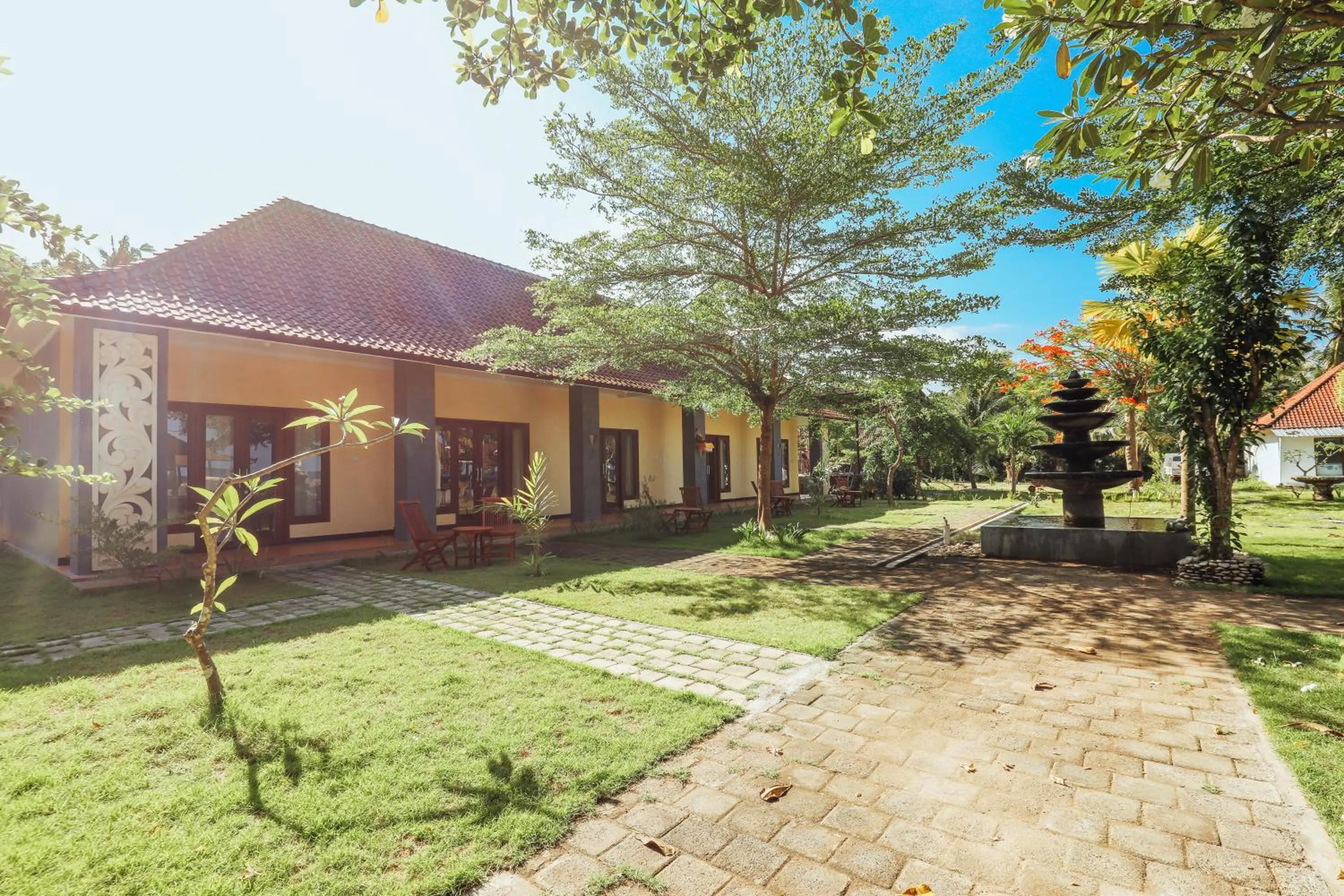 Property building in Grand Ball Beach Garden