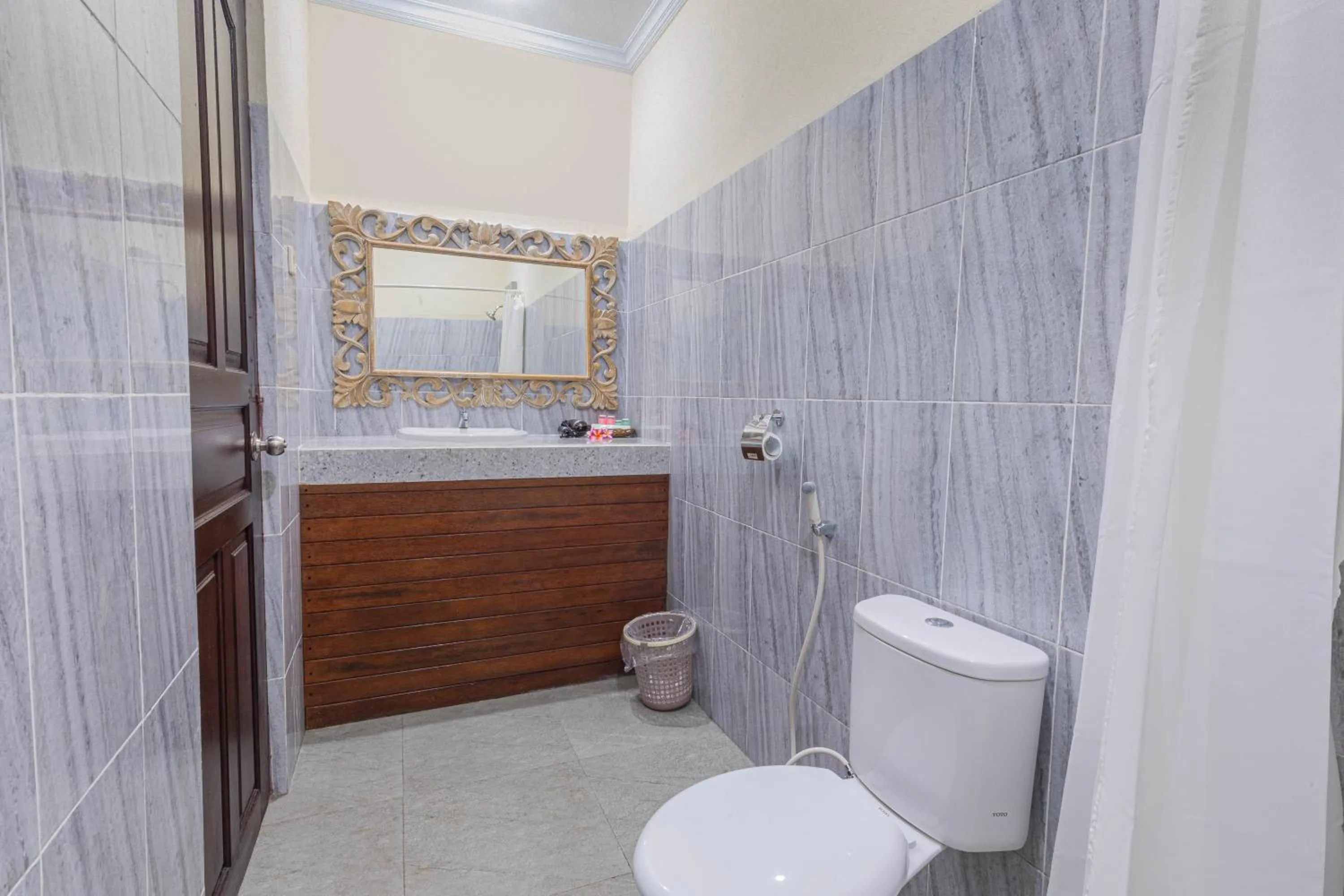 Bathroom in Grand Ball Beach Garden