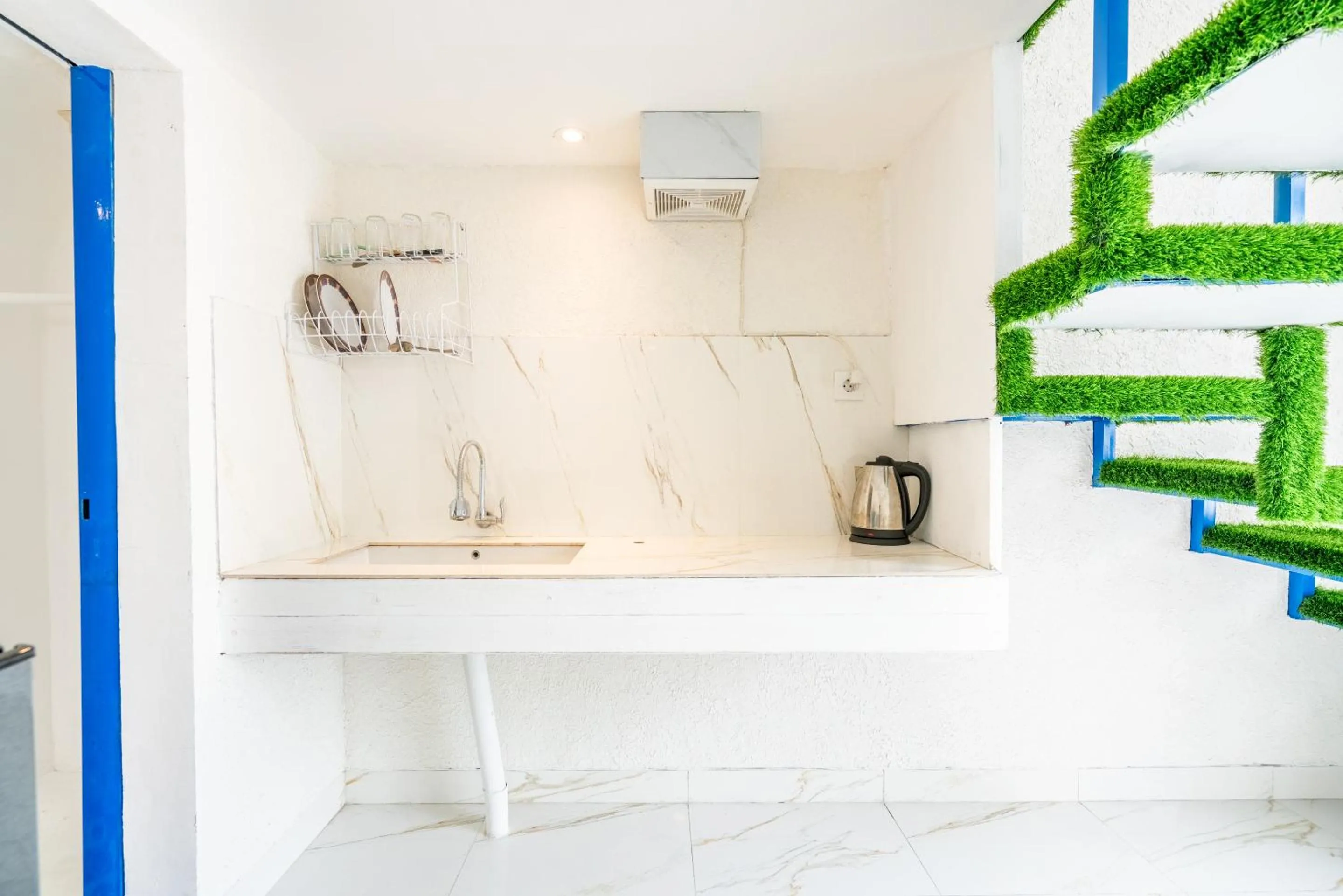 Coffee/tea facilities in Anny Guesthouse by ecommerceloka