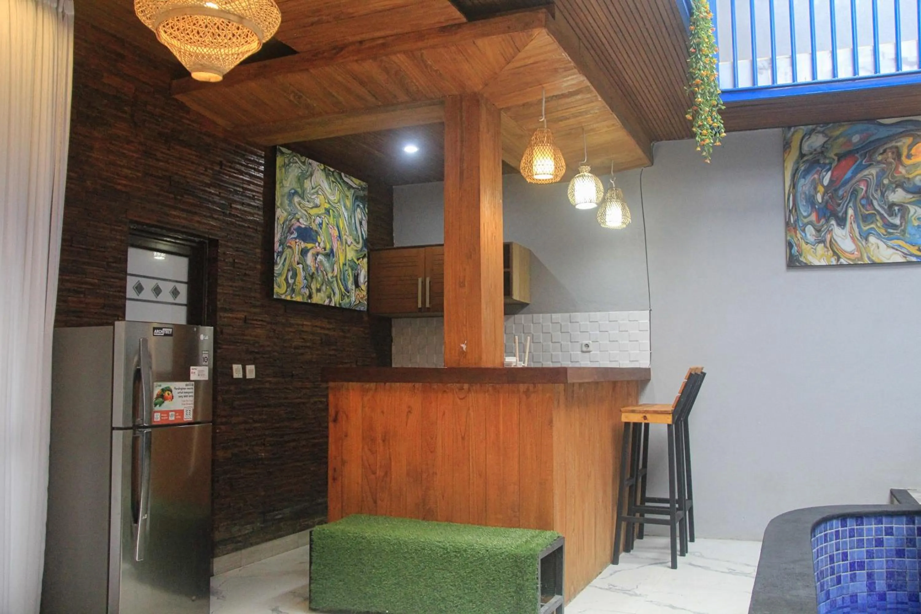 kitchen in Anny Guesthouse by ecommerceloka