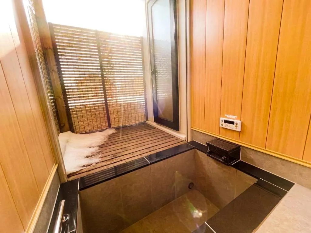 Open Air Bath in Niseko White Villas YUNOSATO
