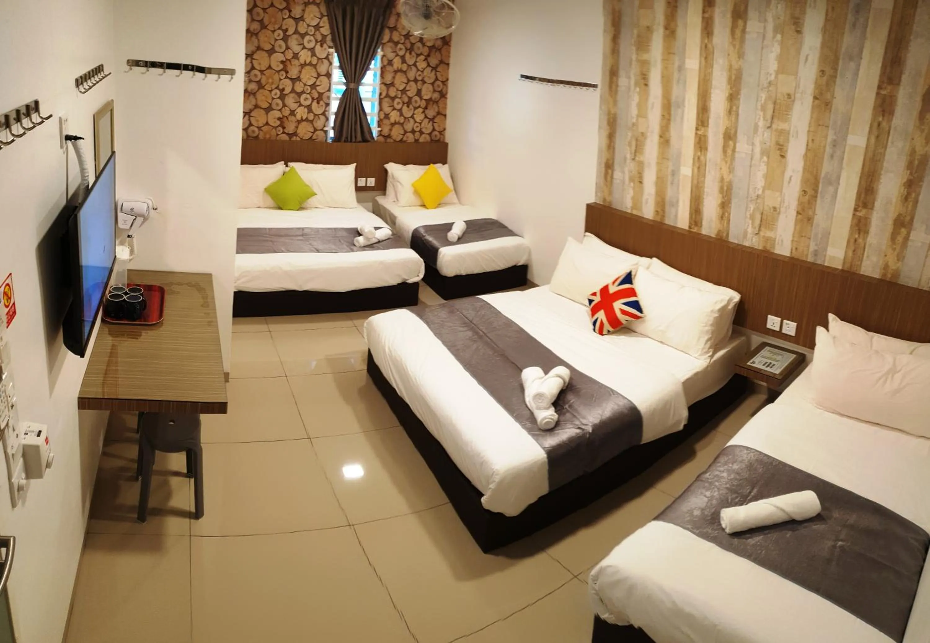 Bed in Garden 96 inn