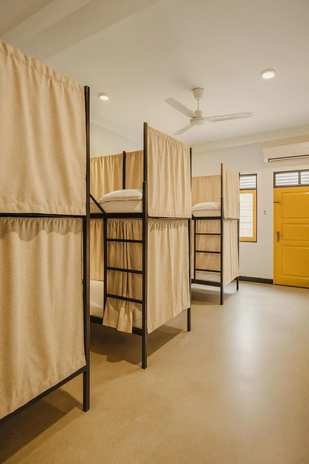 Bed in Sugar Hostel Weligama - Coliving & Coworking