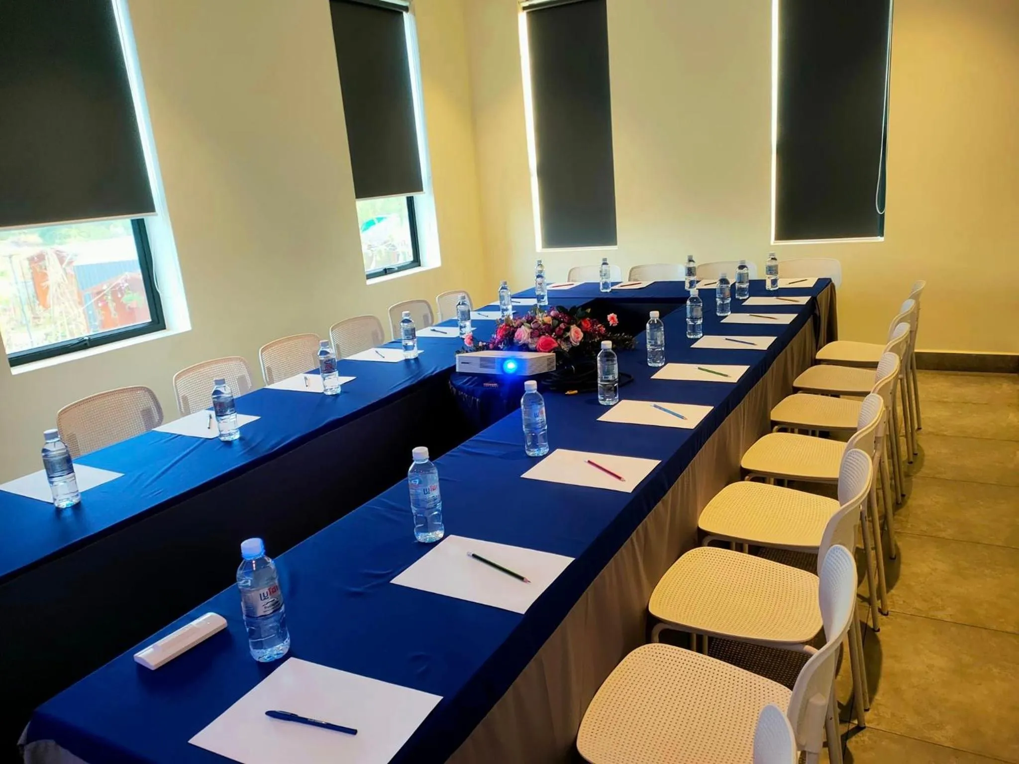 Meeting/conference room in Kampot Tropical Village