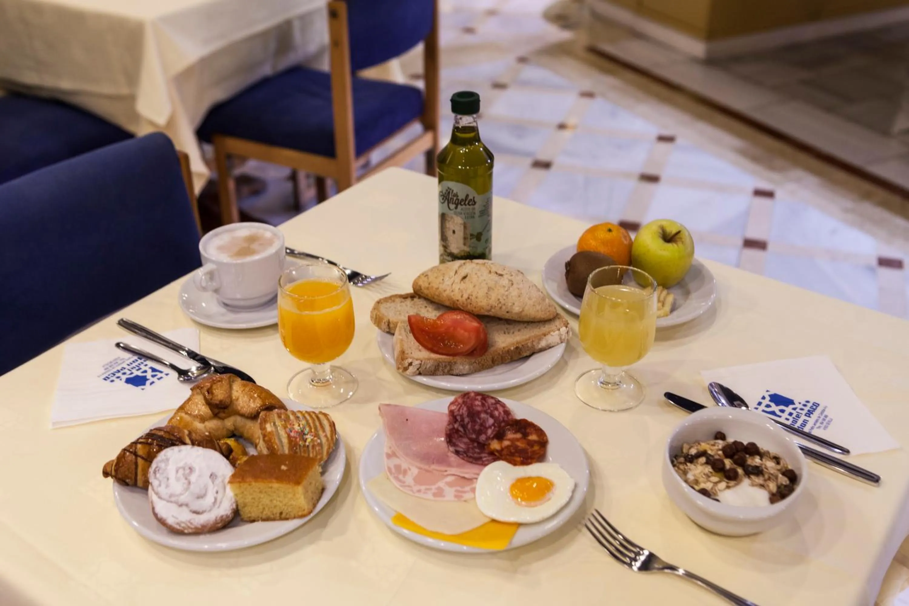 Breakfast in Hotel Don Paco