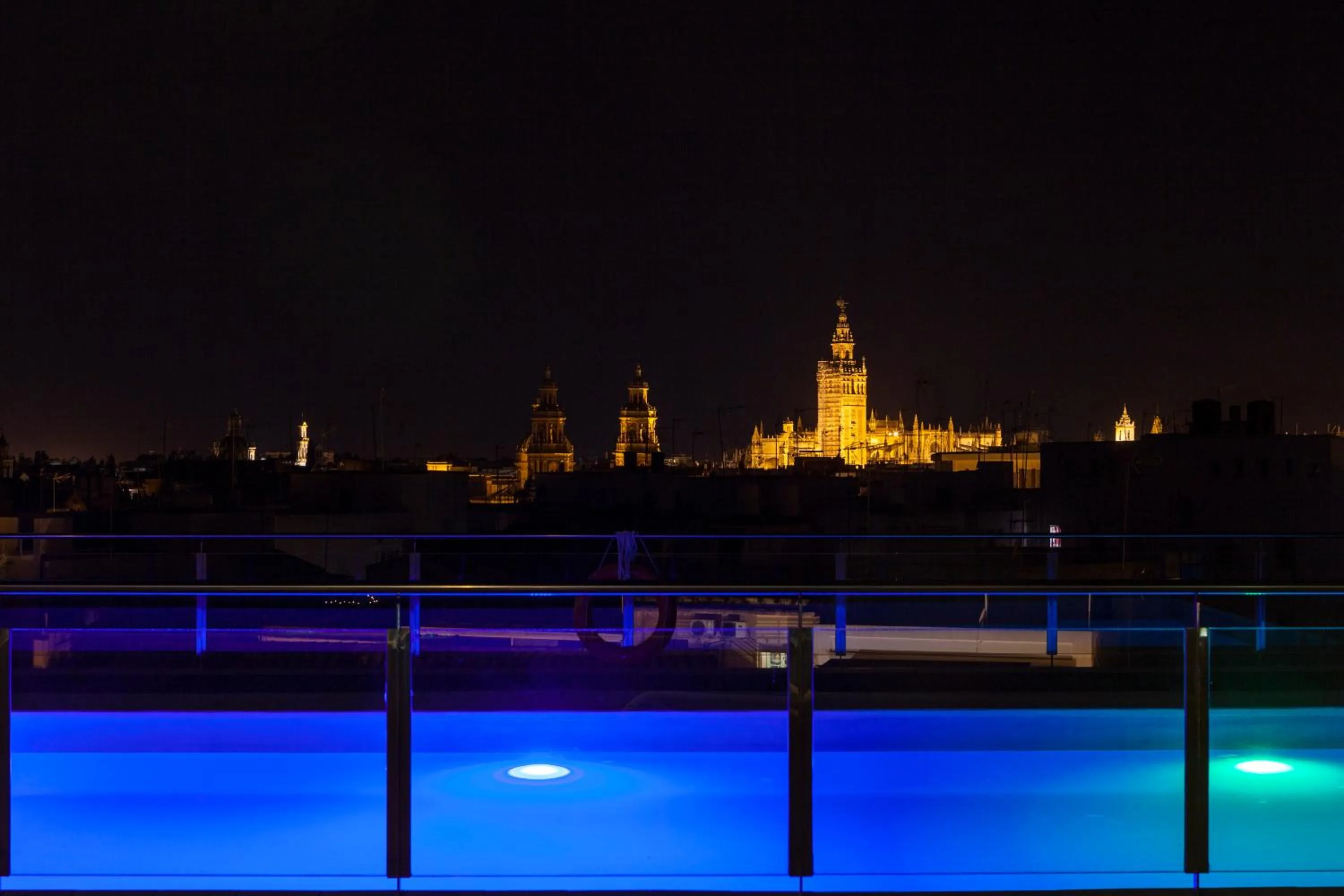 Pool view in Hotel Don Paco